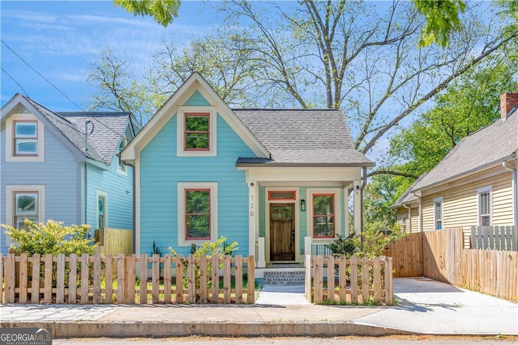 720 Lillian Avenue Sw Property Photo 1