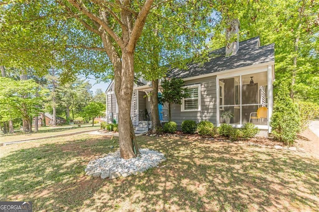 1237 Winburn Drive Property Photo 4