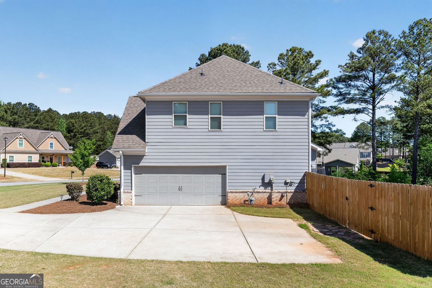 1817 Highland Creek Drive Property Photo 7