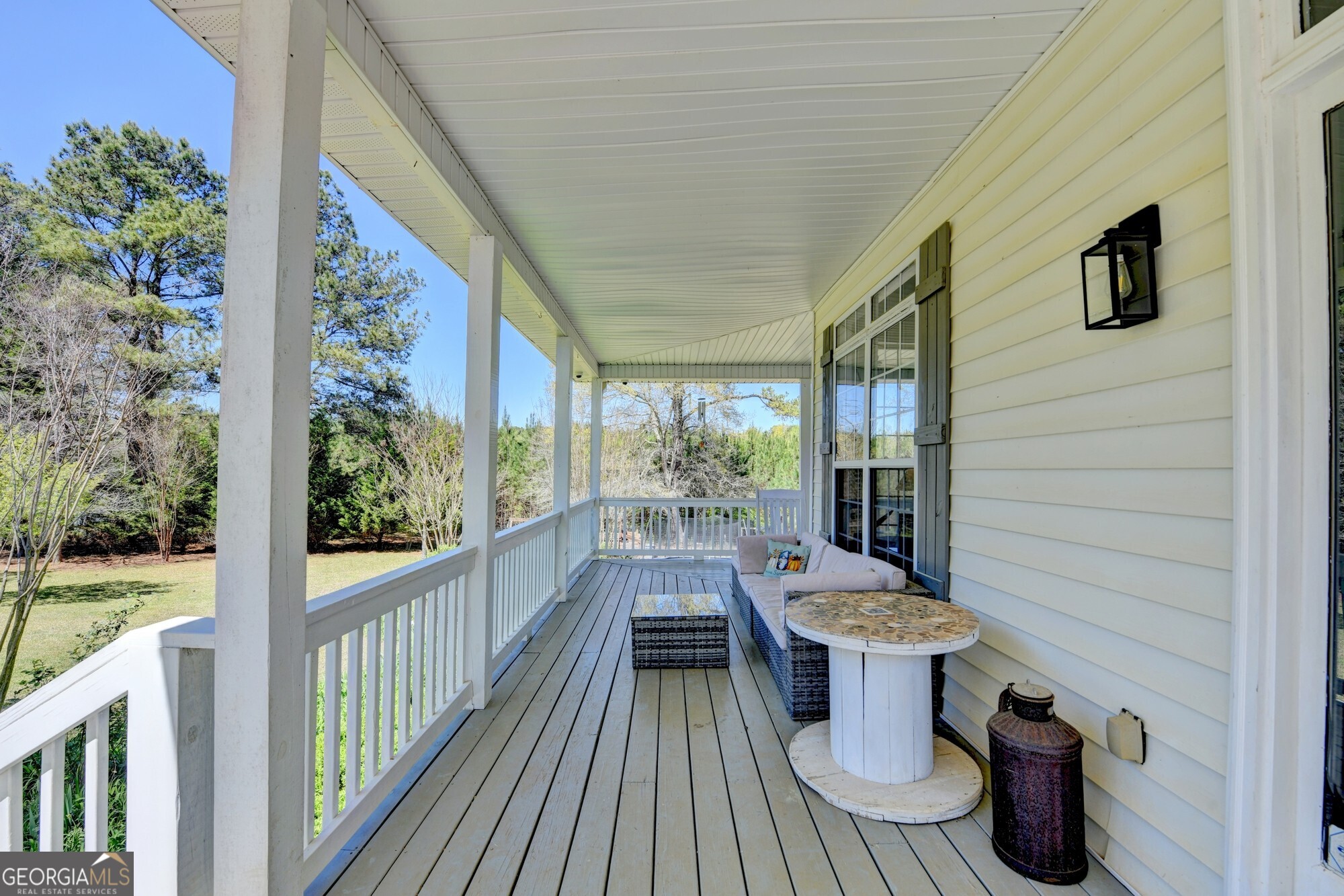 1555 Lower River Road Property Photo 5