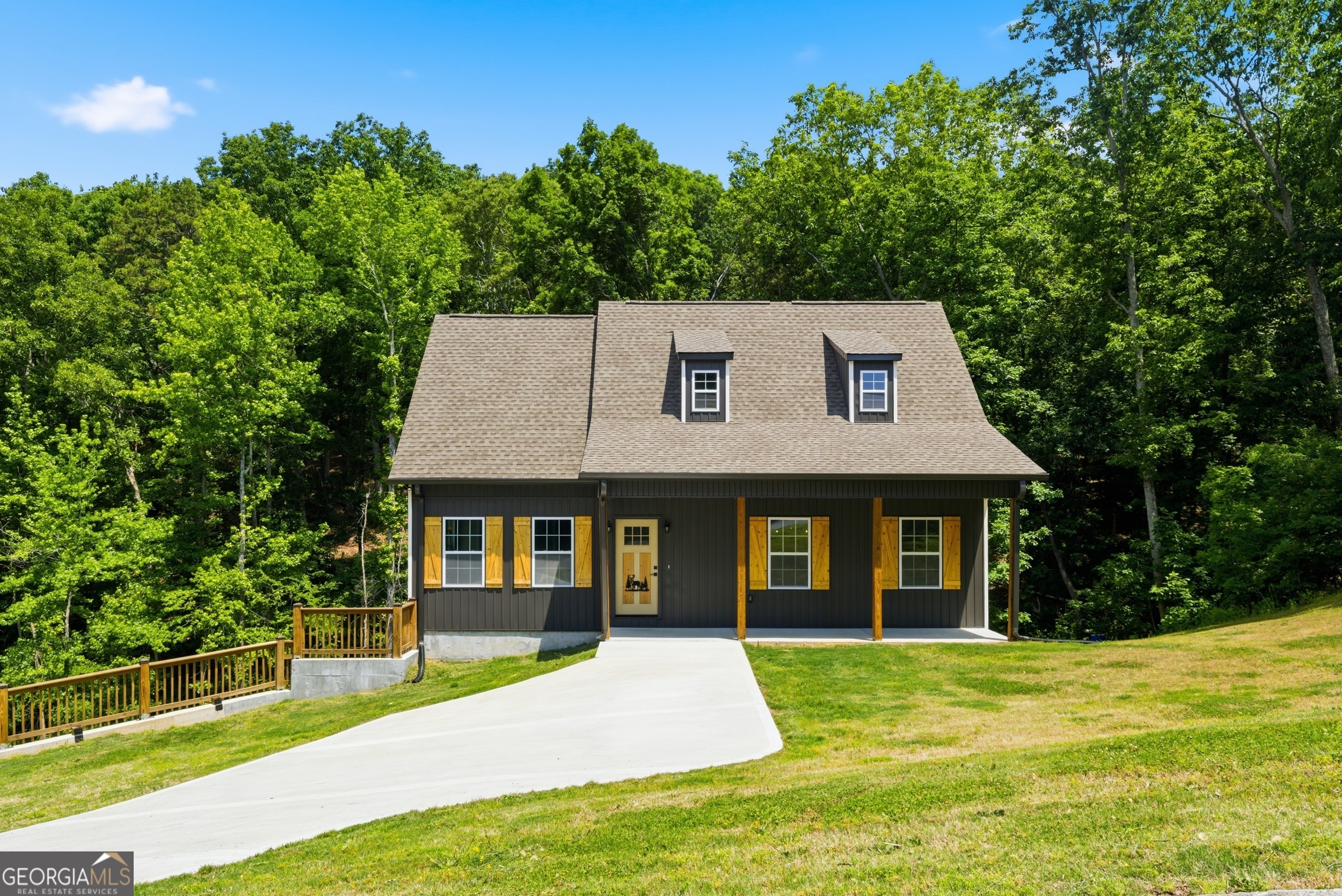 357 Orchard Way Se Property Photo 1