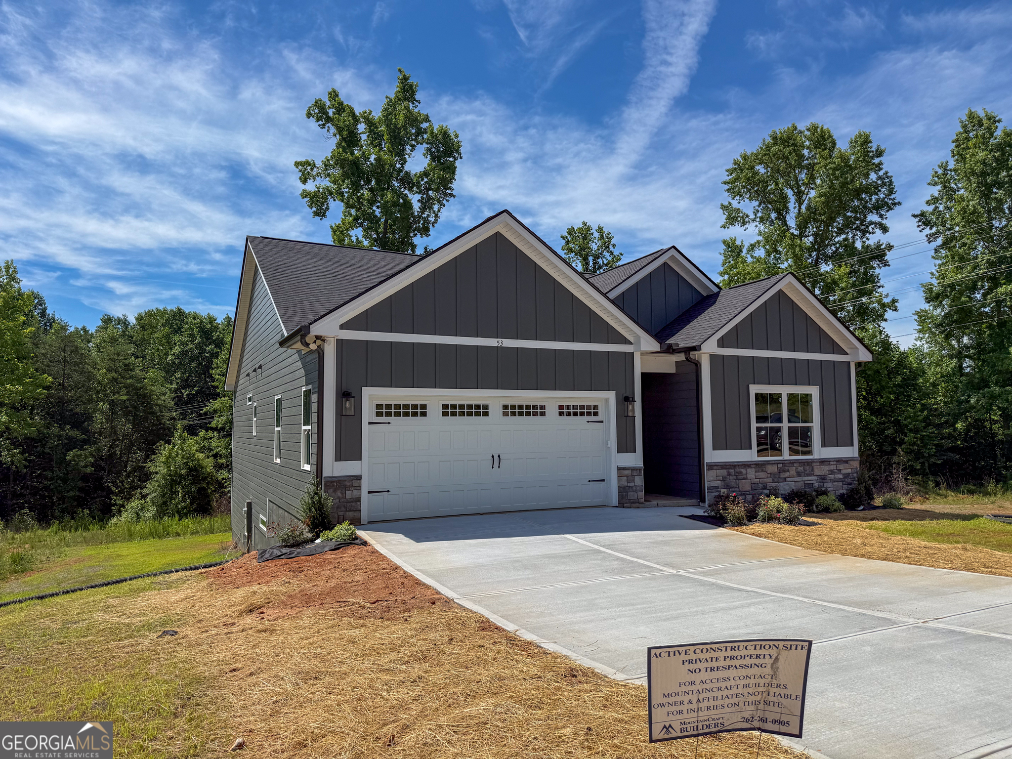 53 Hunts Ridge Drive Property Photo 2