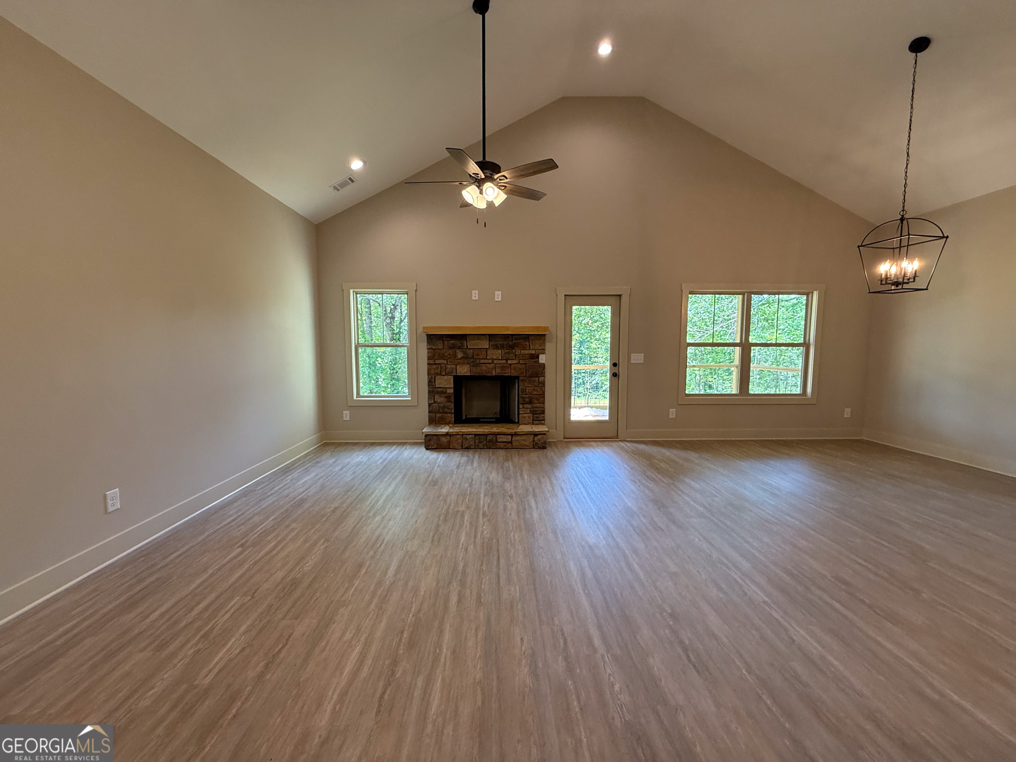 365 Hunts Ridge Drive Property Photo 13