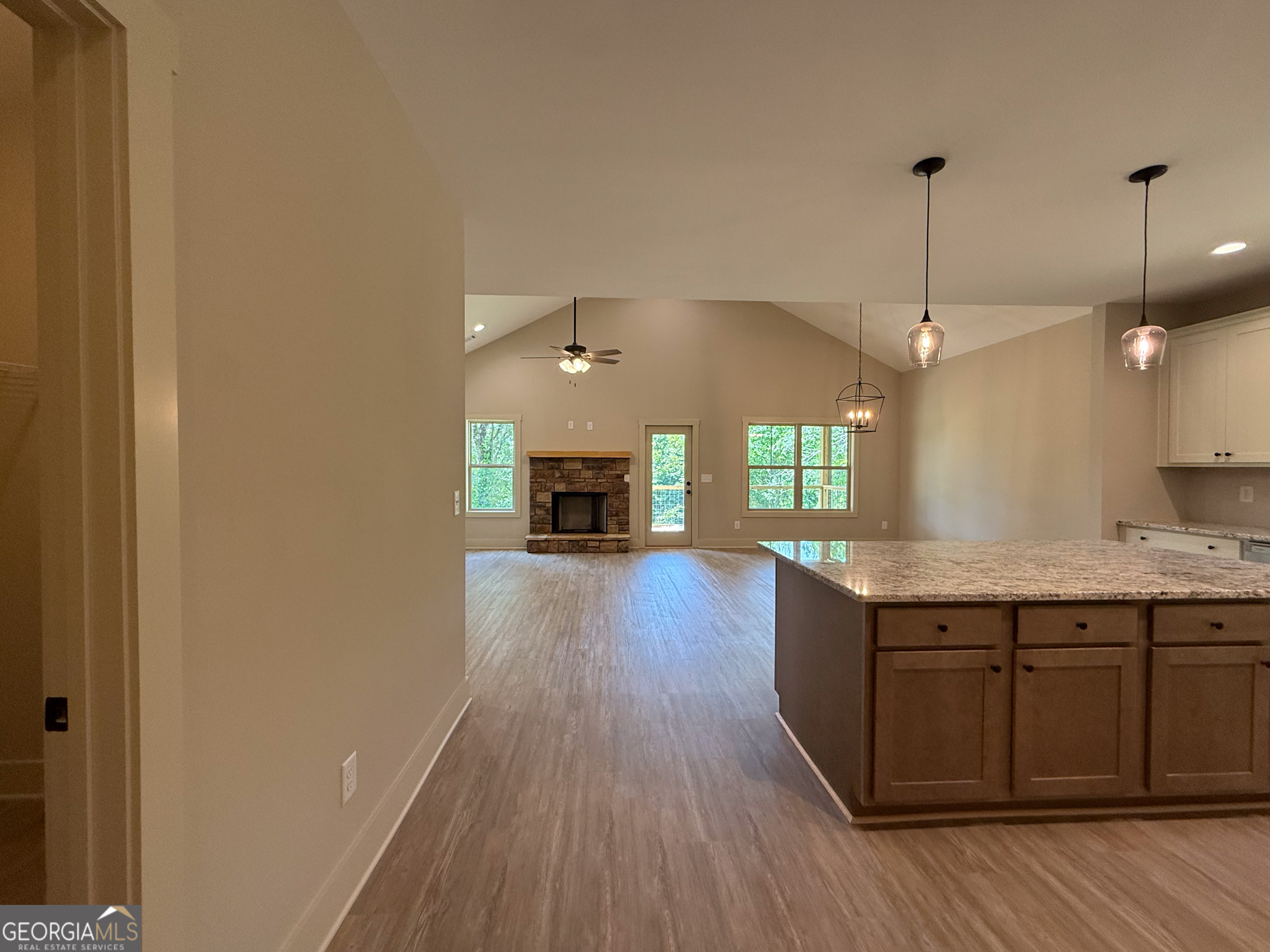 365 Hunts Ridge Drive Property Photo 15
