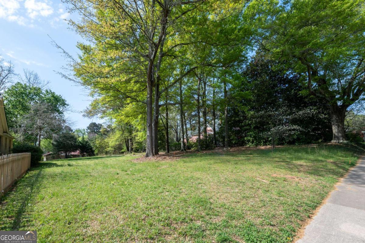461 Oglethorpe Avenue Property Photo 7