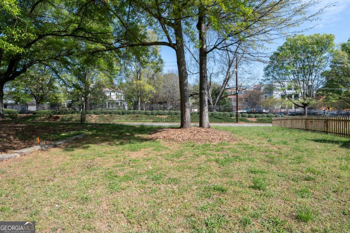 461 Oglethorpe Avenue Property Photo 8