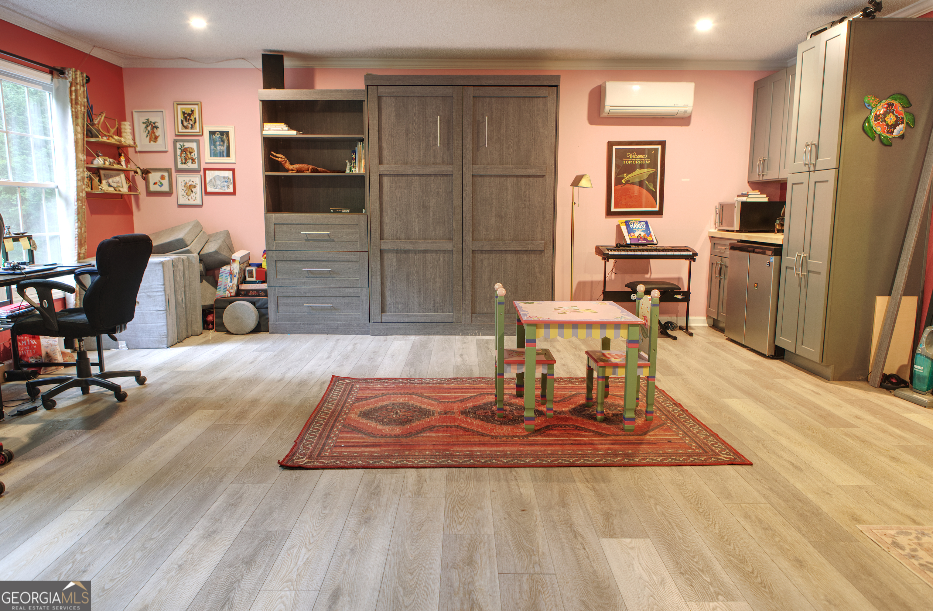 135 Brookstone Place Property Photo 4