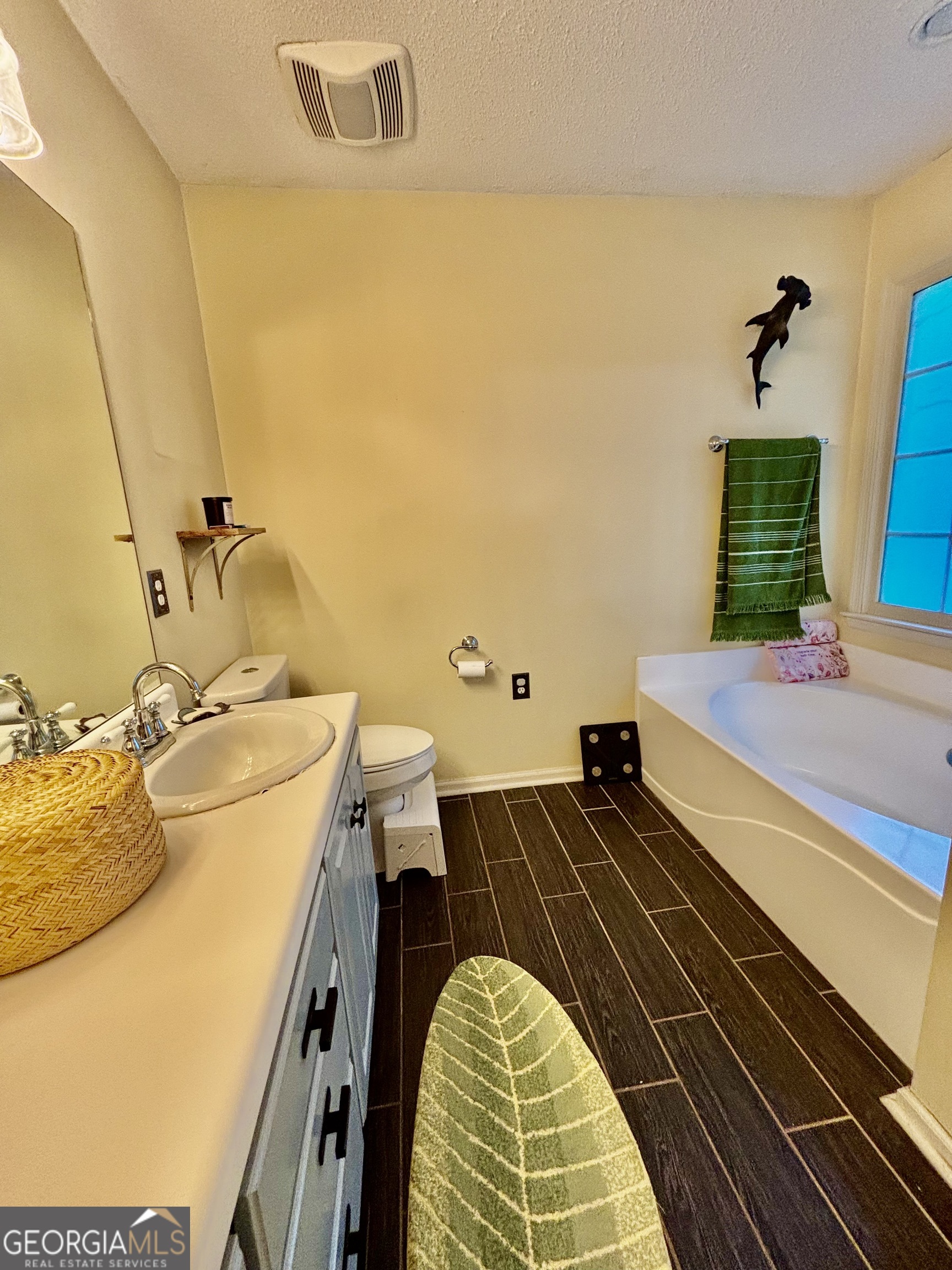 135 Brookstone Place Property Photo 17