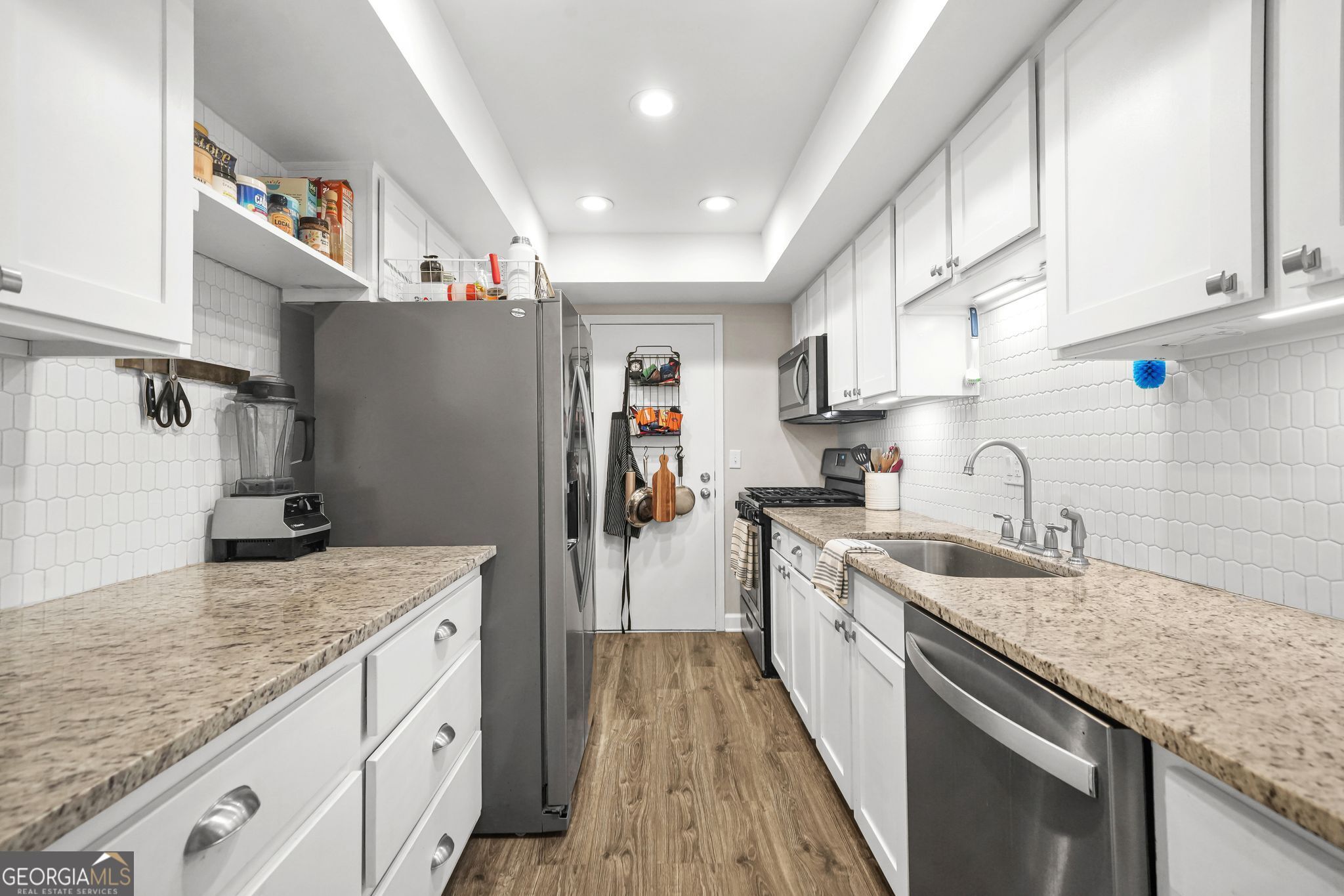 6851 Roswell Road # F30 Property Photo 14