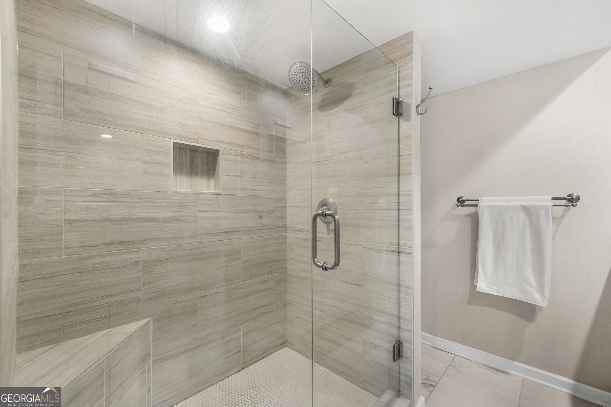 6851 Roswell Road # F30 Property Photo 24