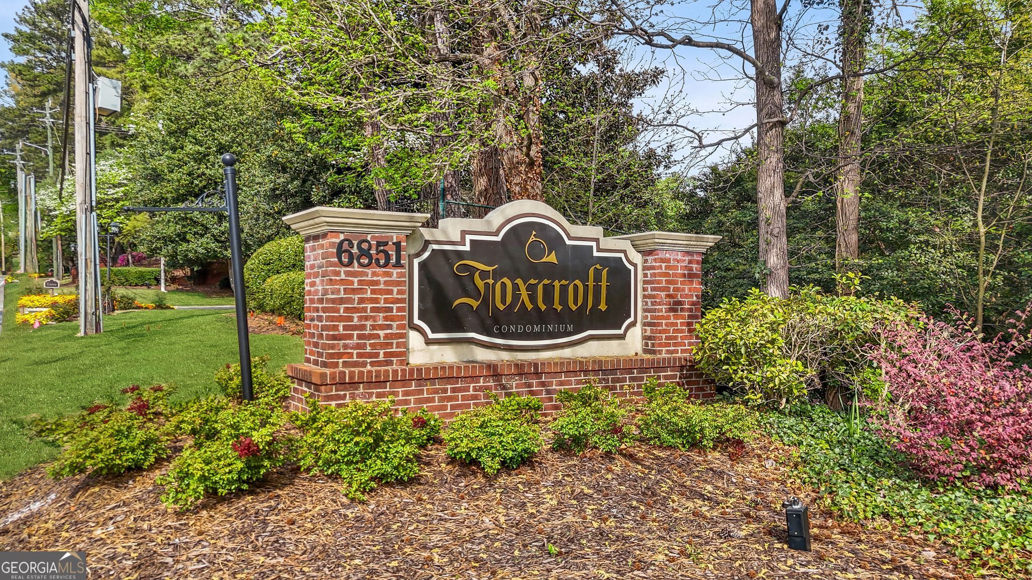 6851 Roswell Road # F30 Property Photo 44