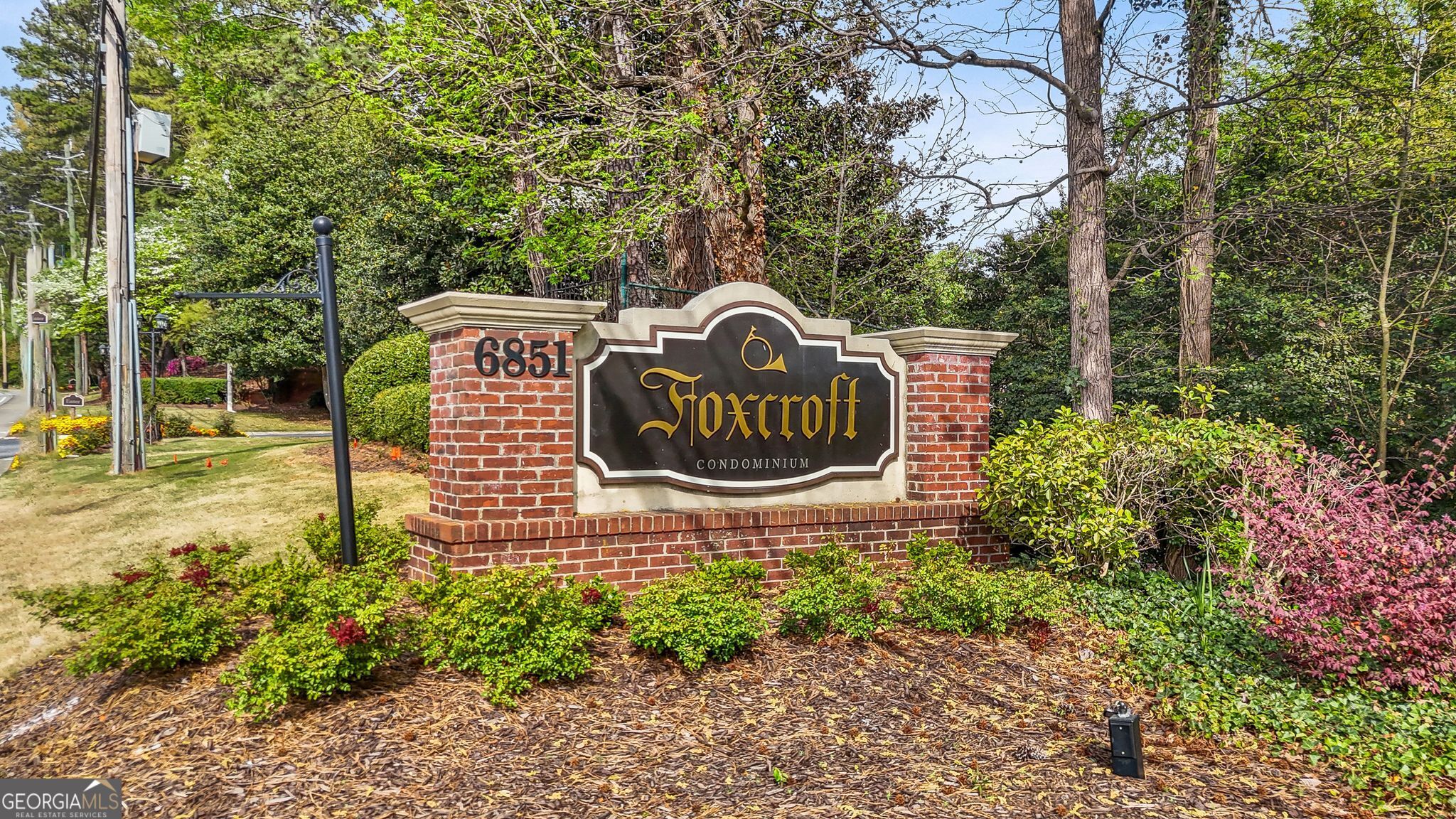 6851 Roswell Road # F30 Property Photo 45