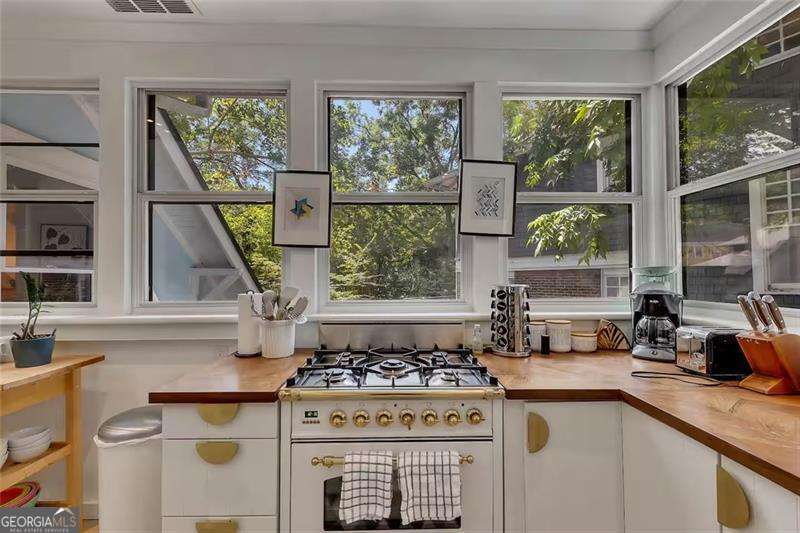 449 Greenwood Avenue Ne Property Photo 12