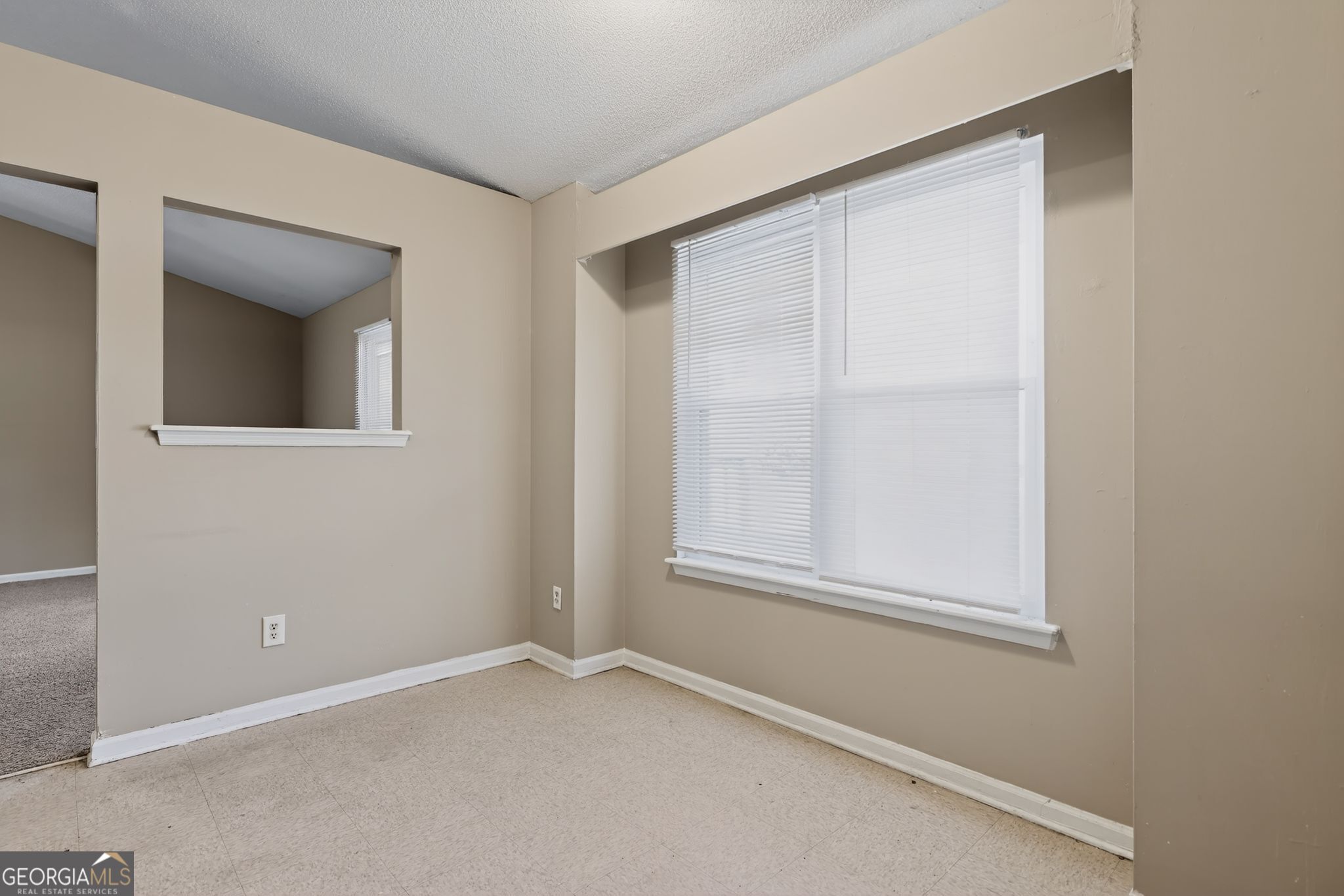 3638 Pebble Creek Drive Property Photo 11