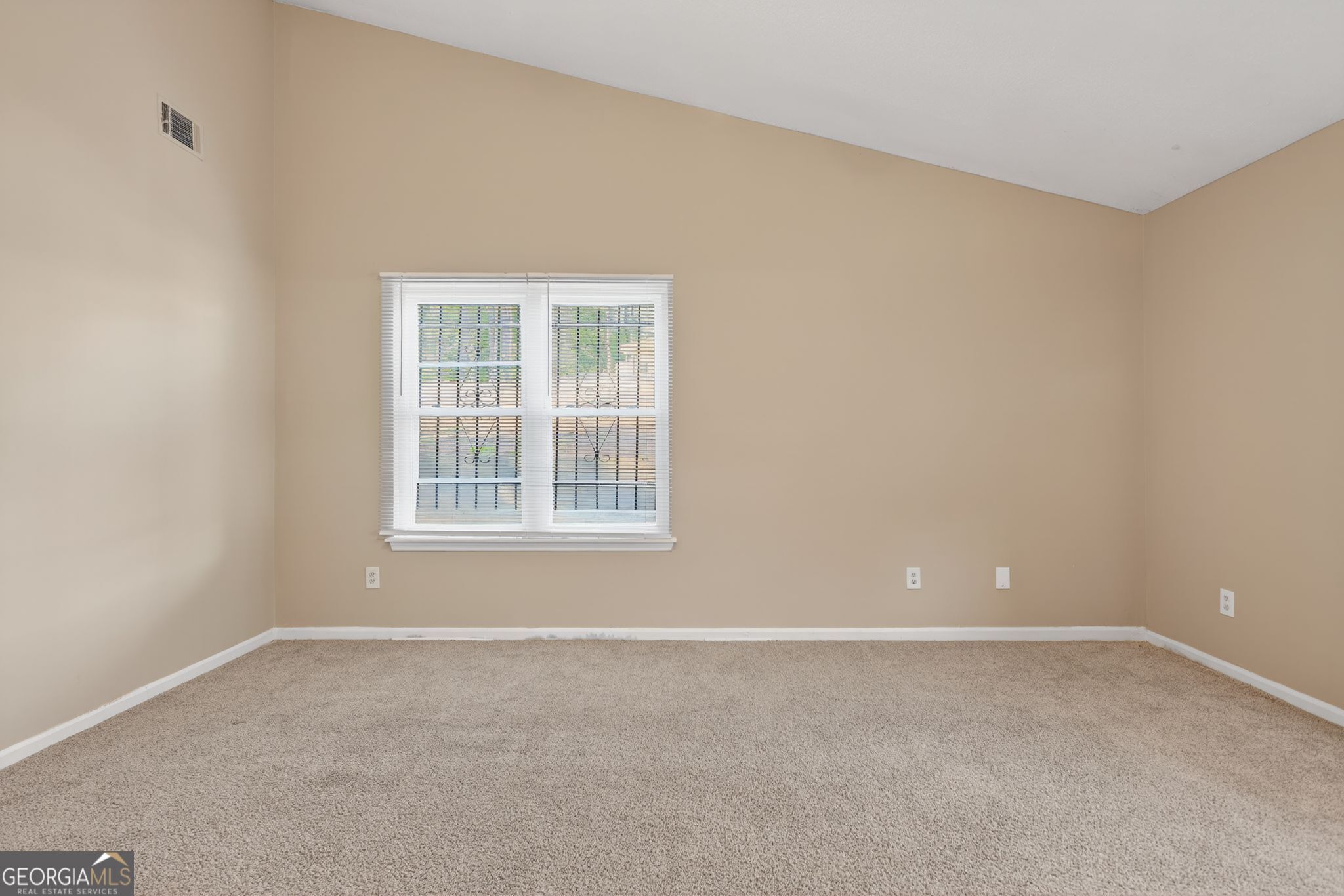 3638 Pebble Creek Drive Property Photo 12