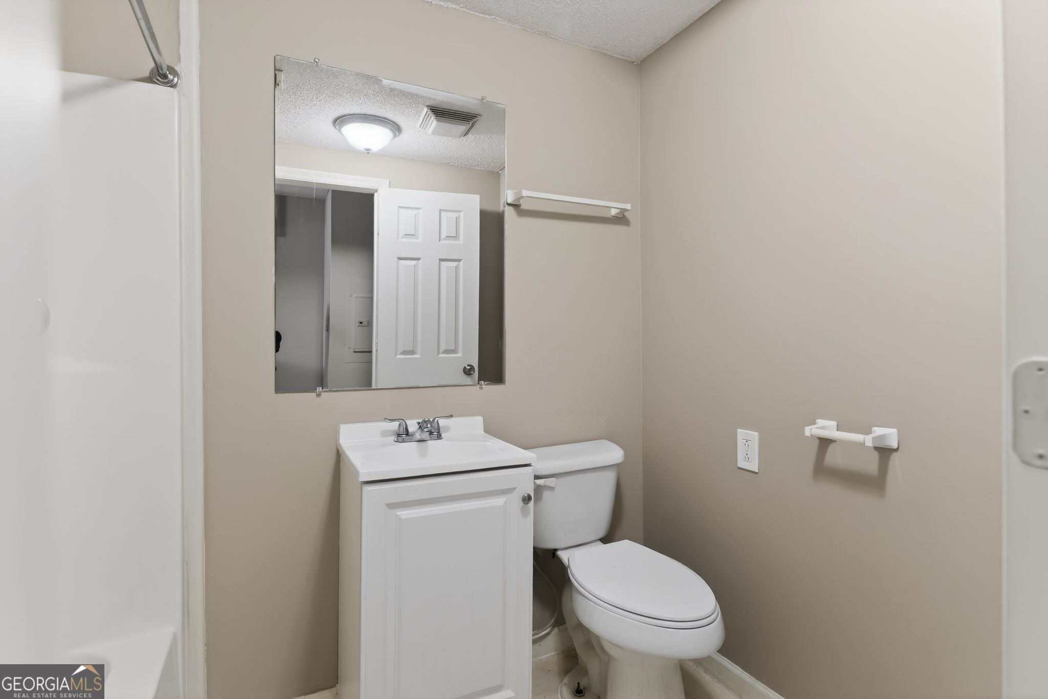 3638 Pebble Creek Drive Property Photo 25