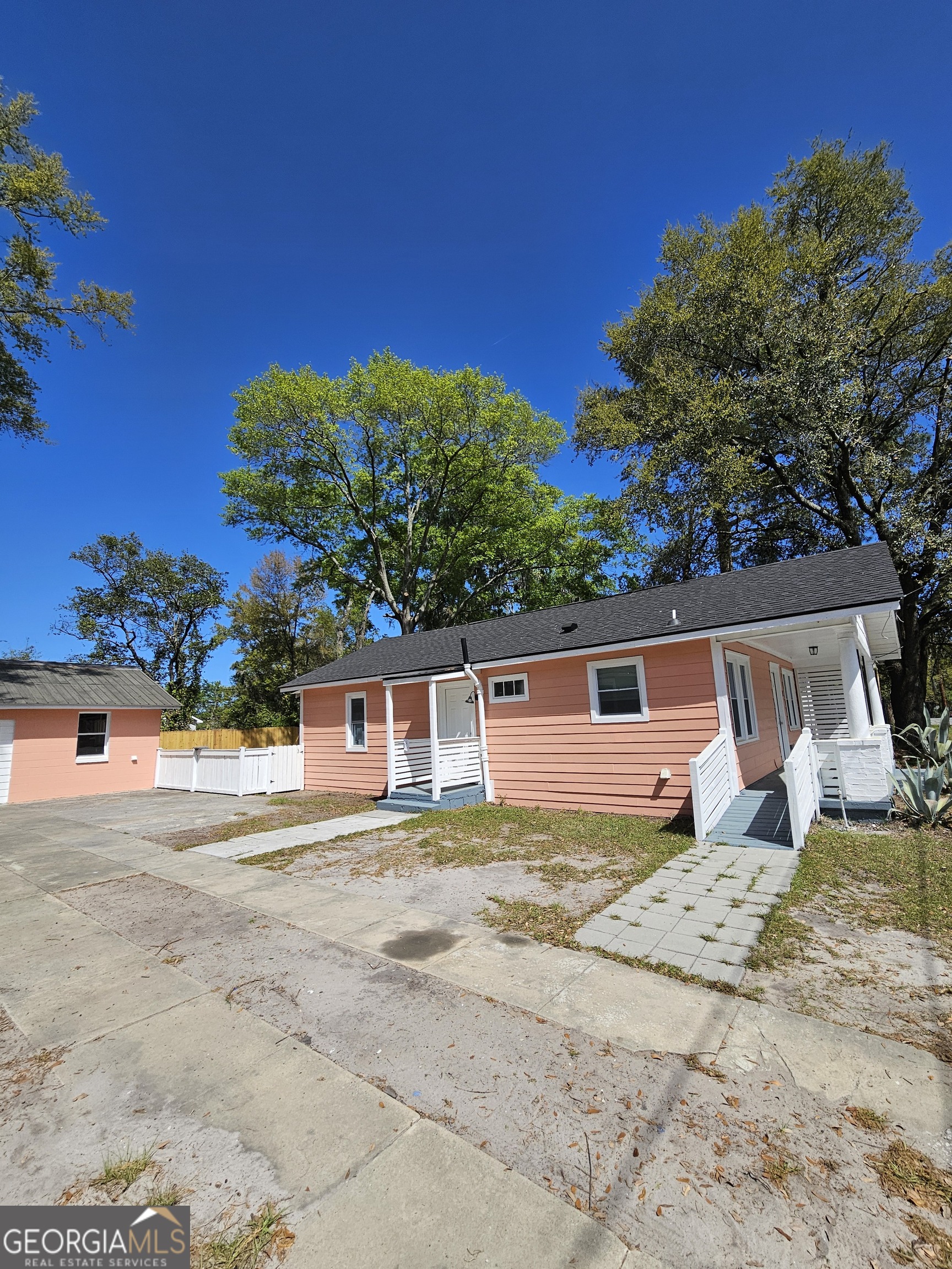22 W 59th Street Property Photo 5
