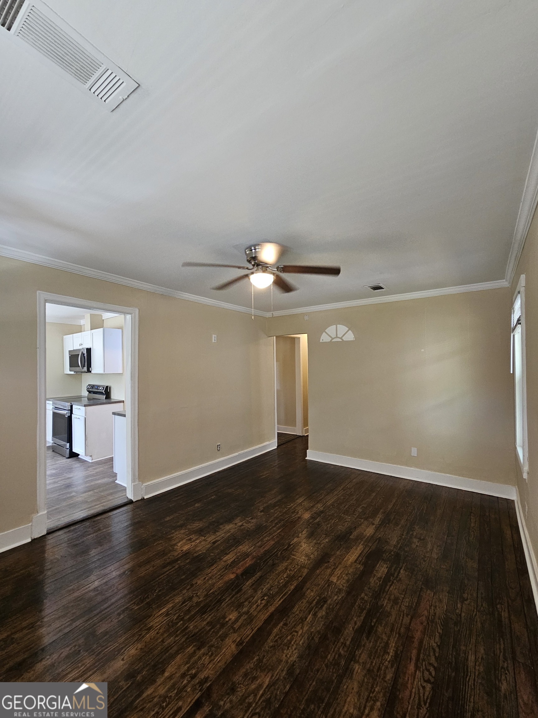 22 W 59th Street Property Photo 13
