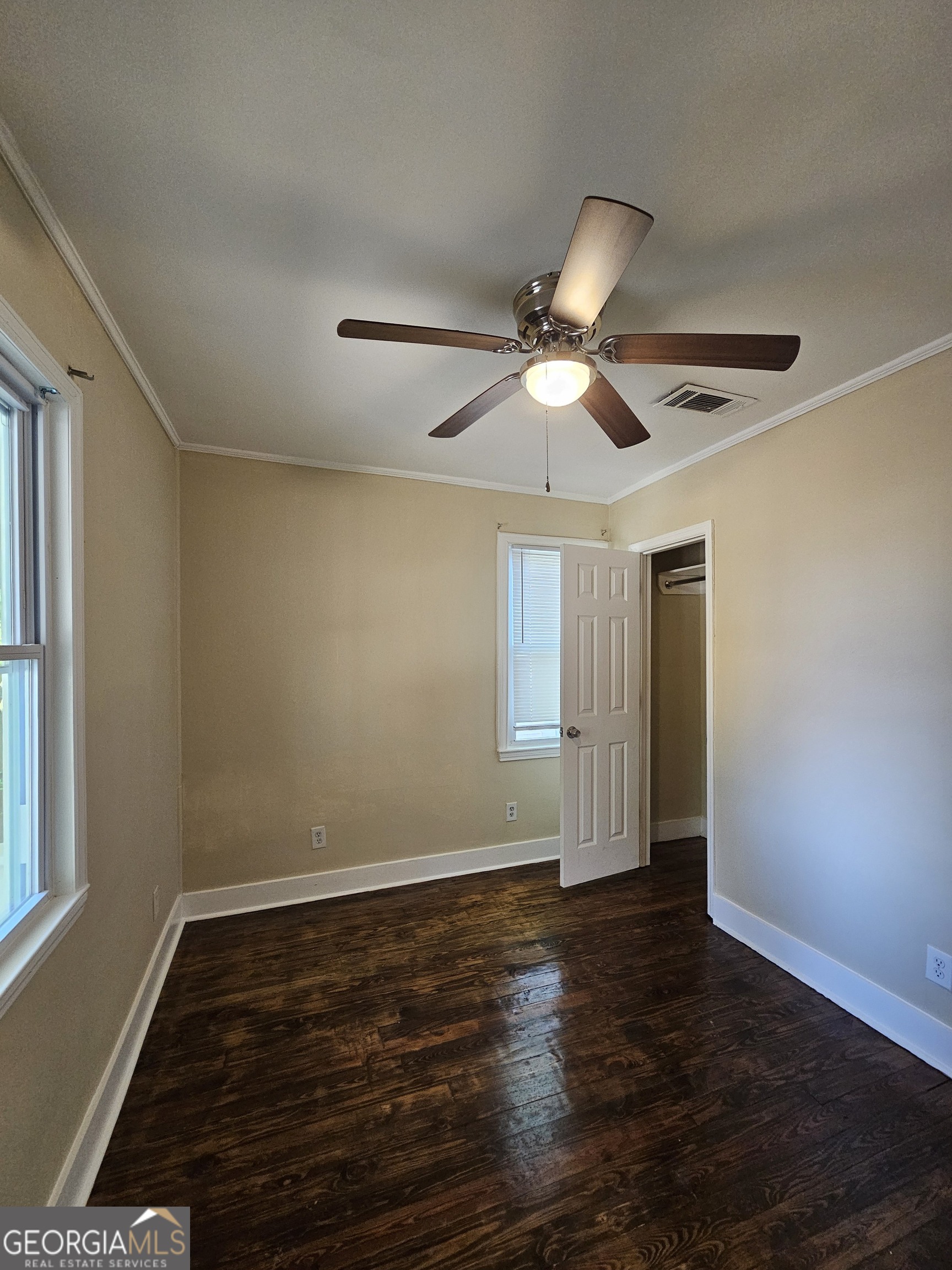22 W 59th Street Property Photo 22