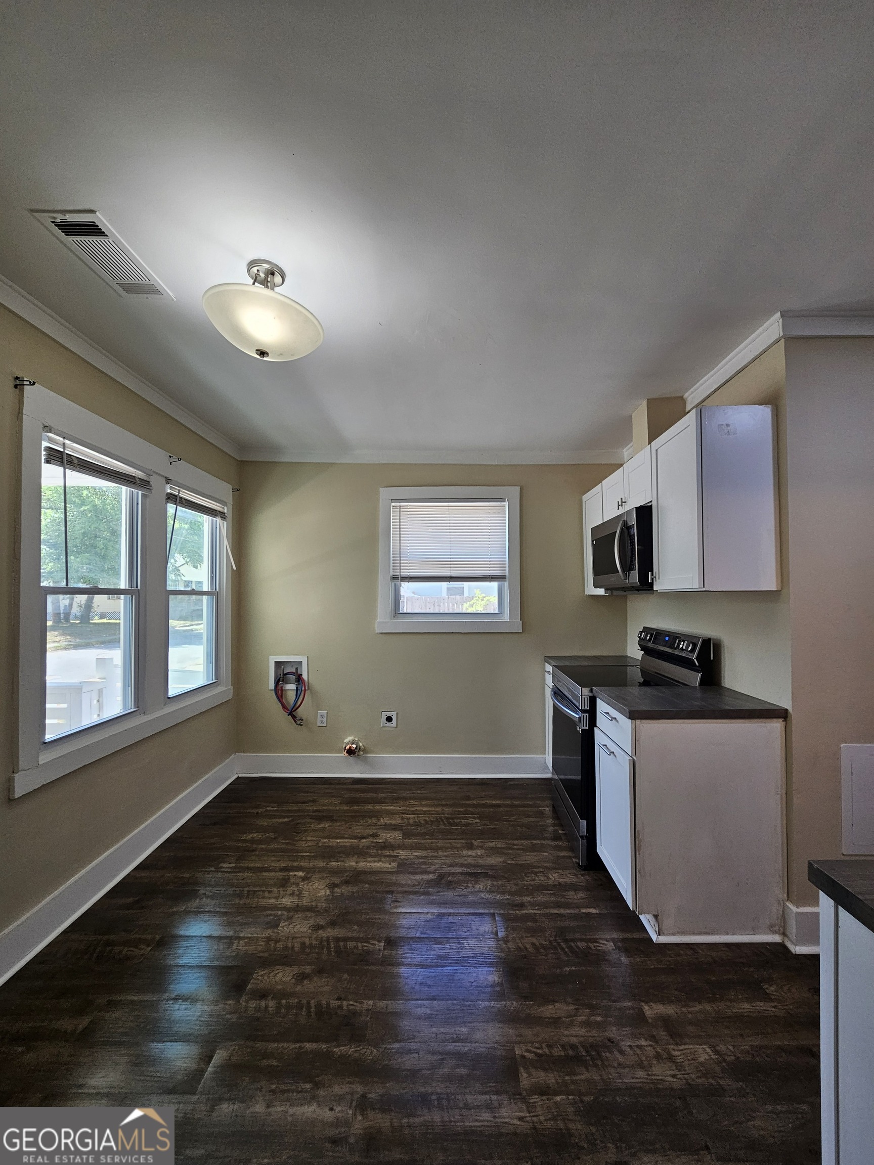 22 W 59th Street Property Photo 31