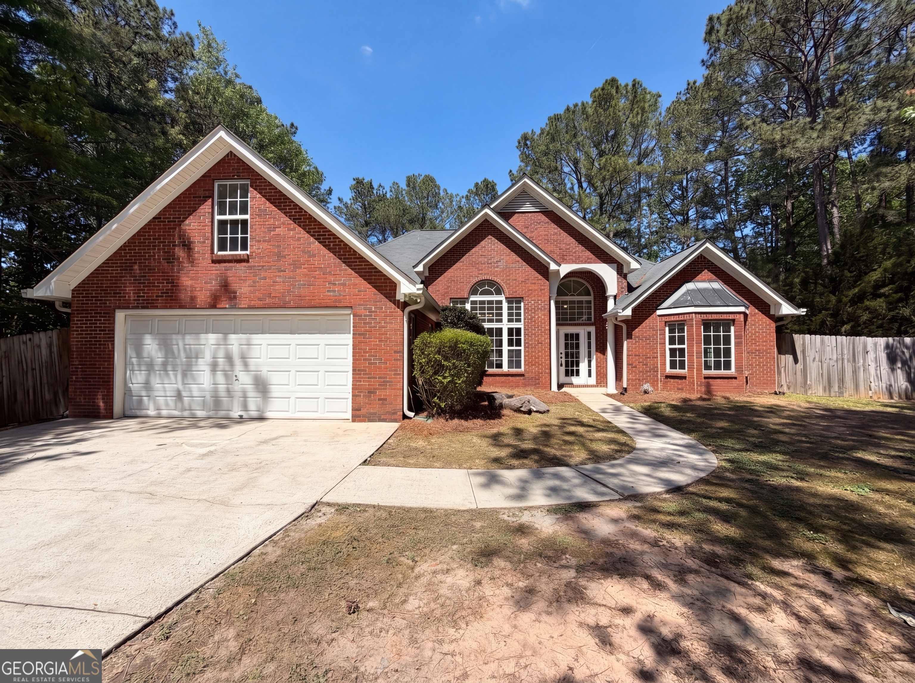 335 Hunters Glen Property Photo 1