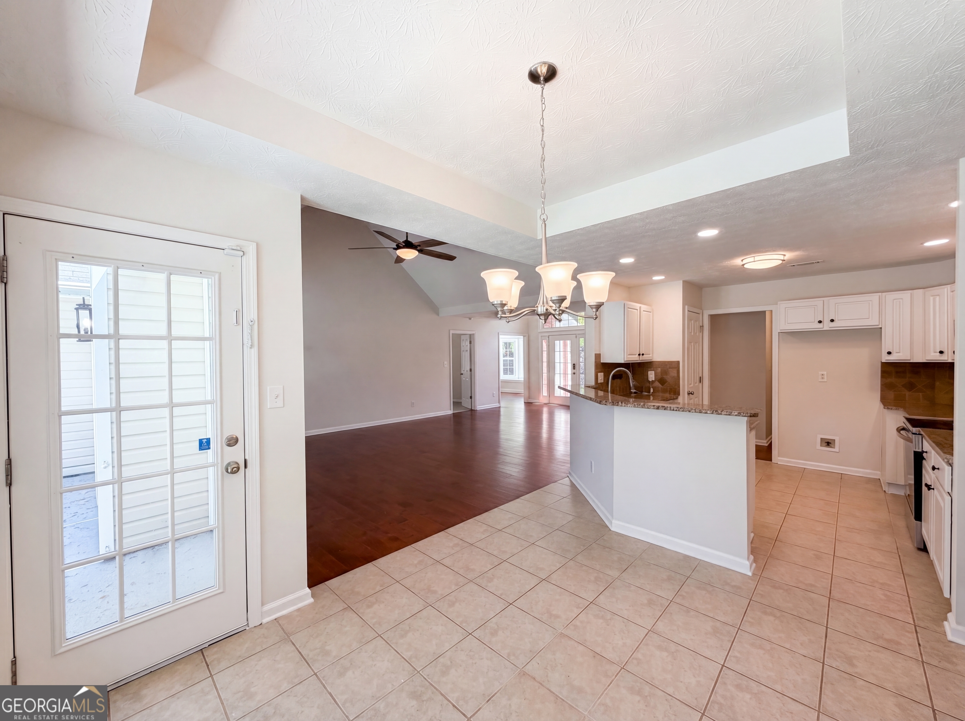 335 Hunters Glen Property Photo 6