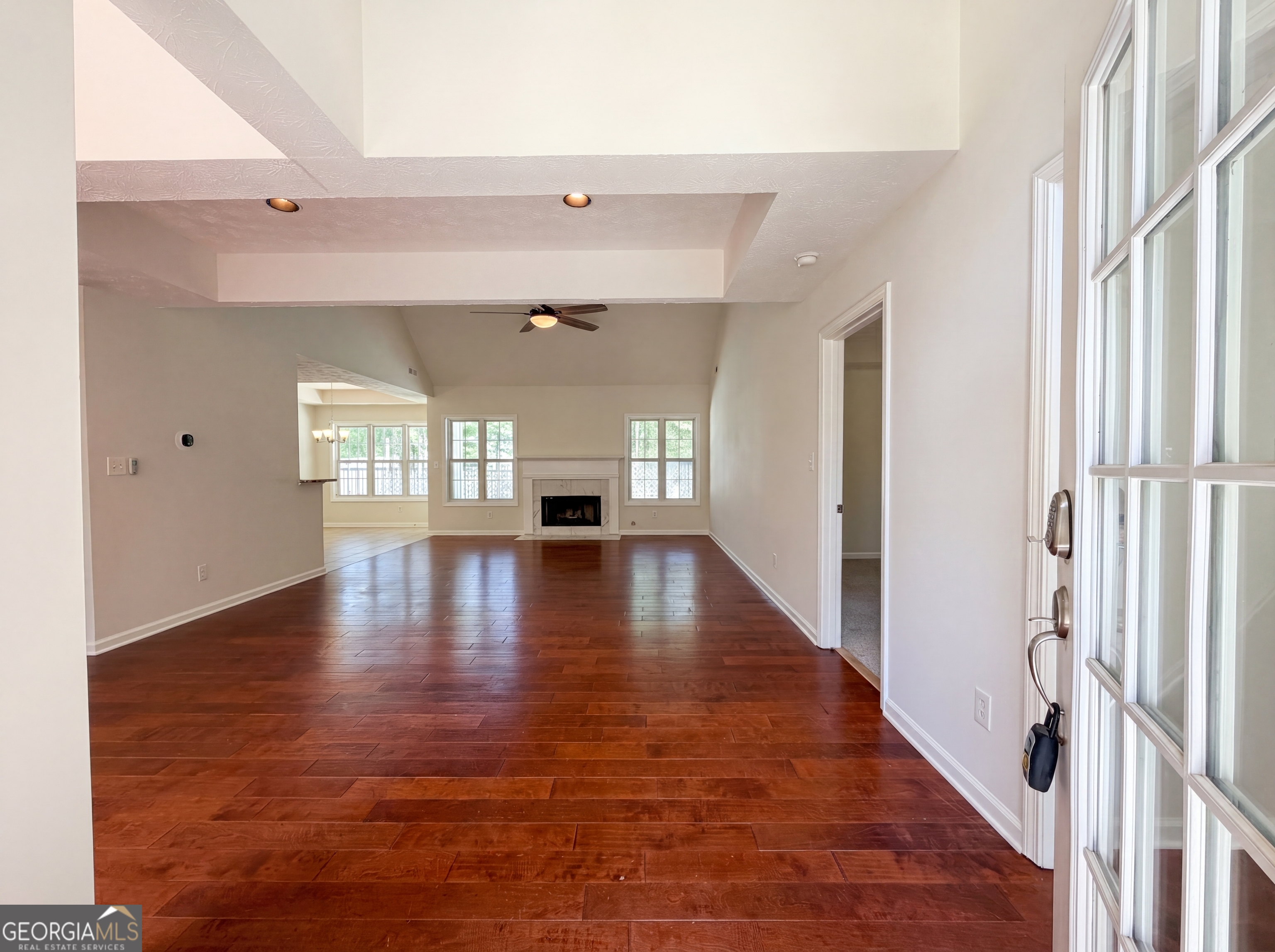335 Hunters Glen Property Photo 10