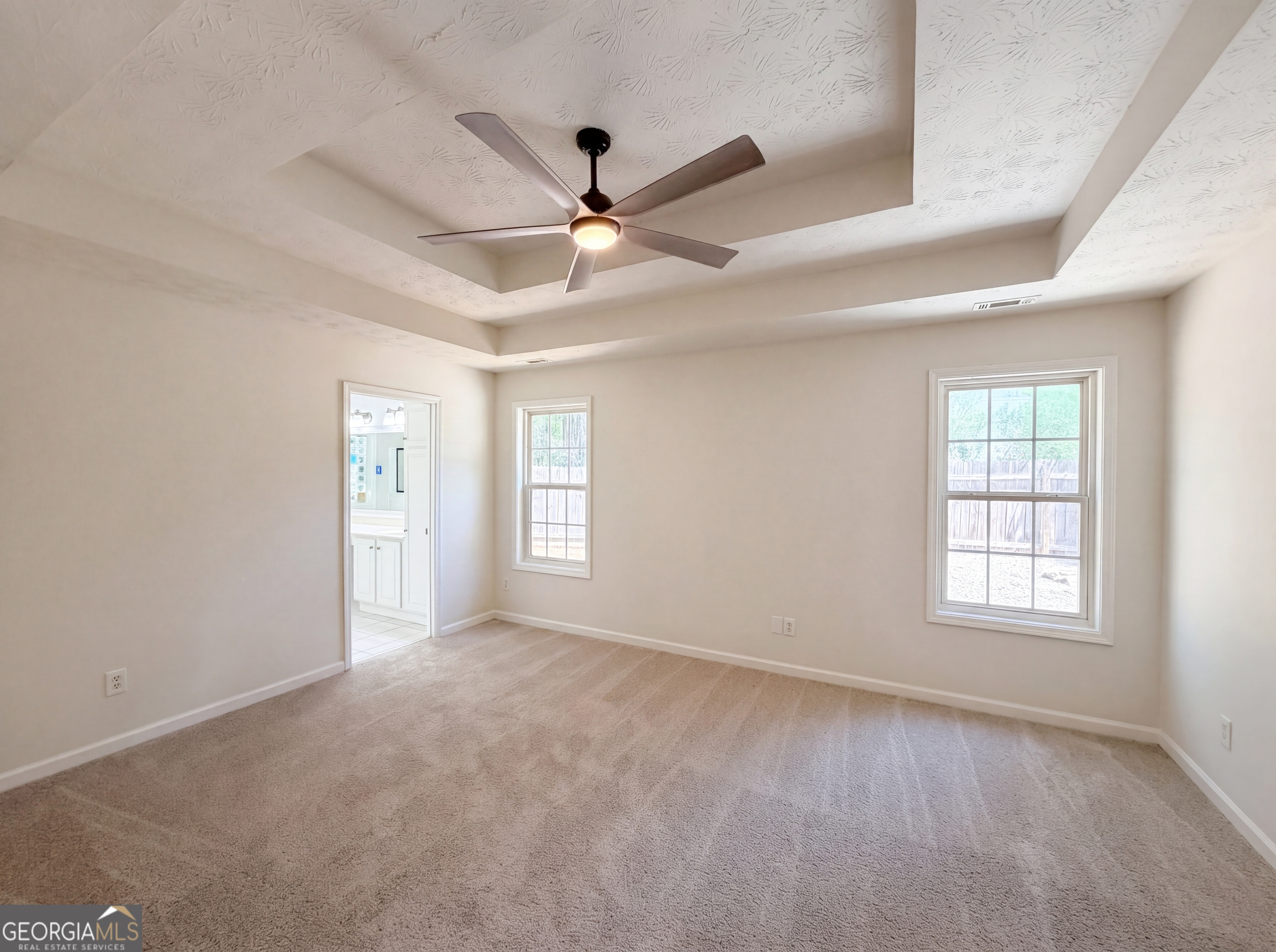 335 Hunters Glen Property Photo 19