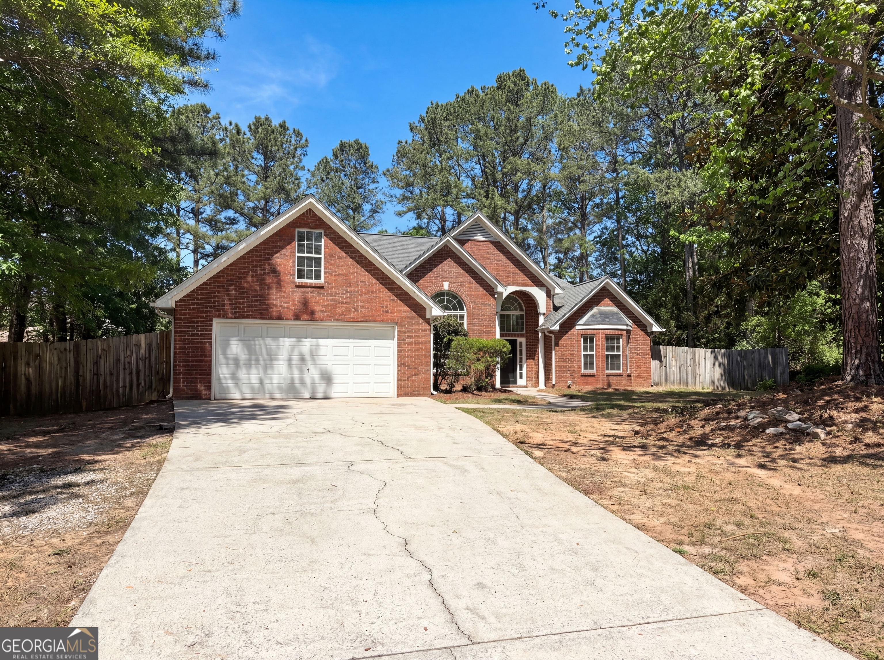 335 Hunters Glen Property Photo 24