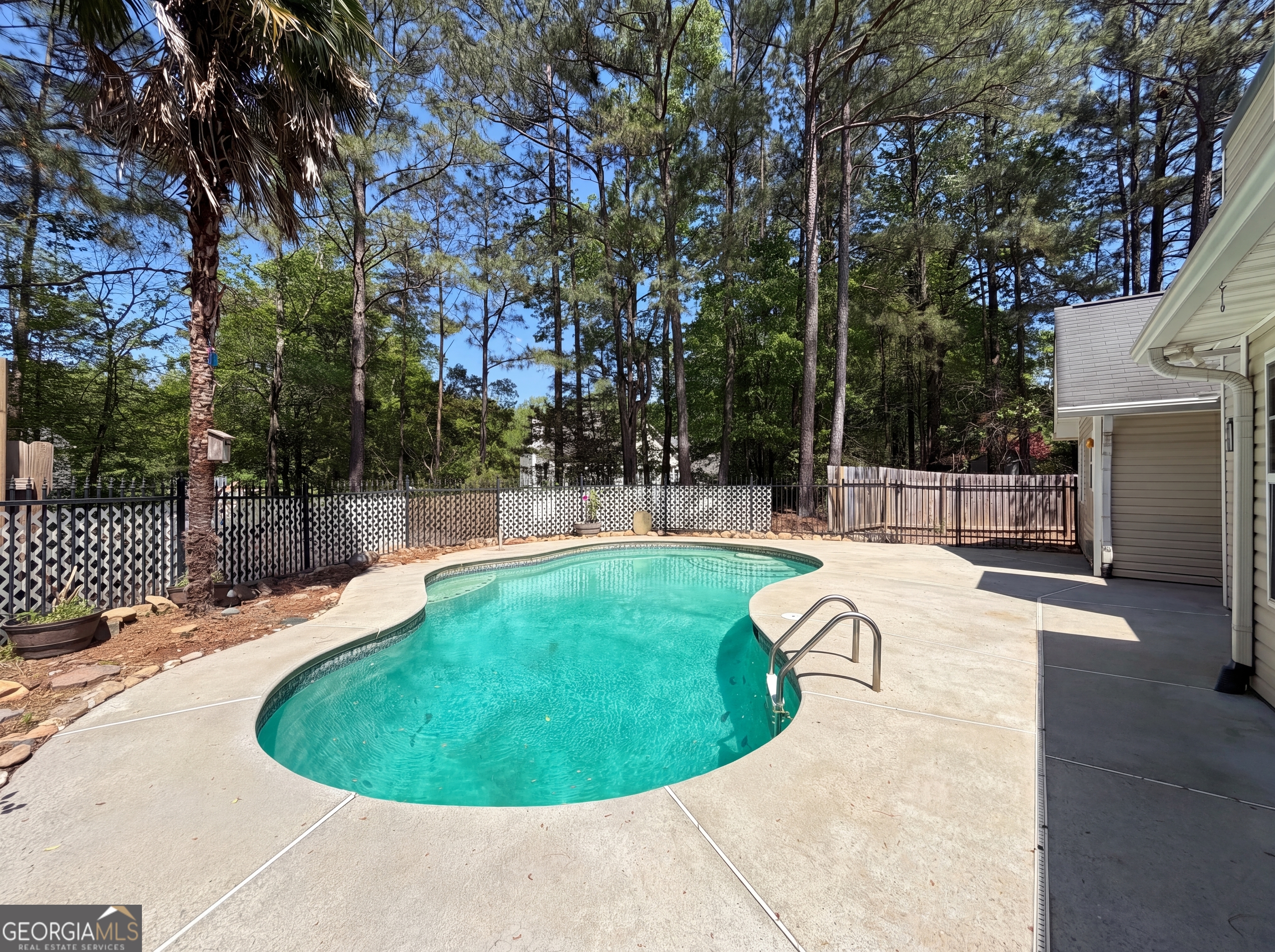 335 Hunters Glen Property Photo 26