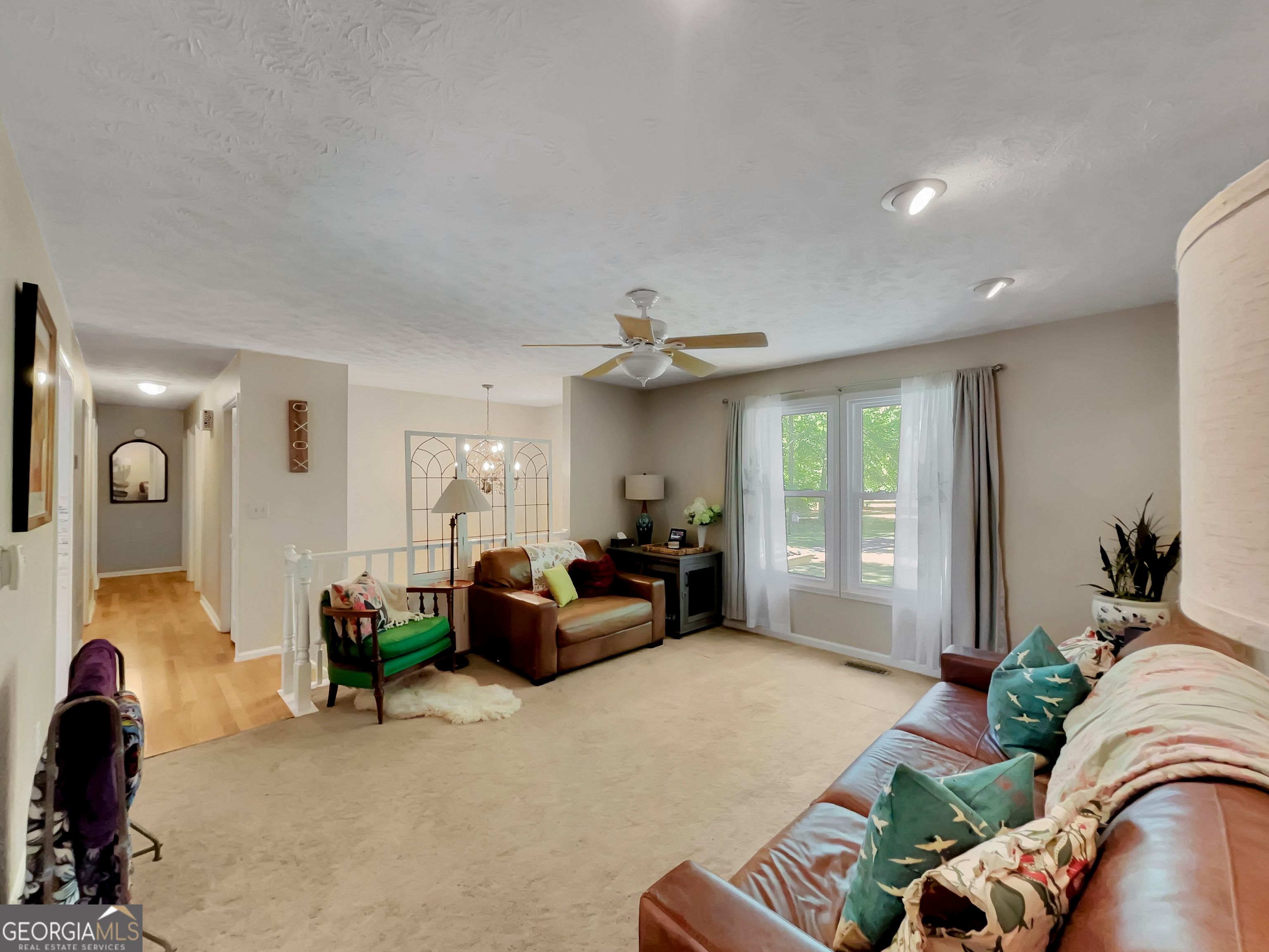 298 Hudson River Drive Property Photo 11