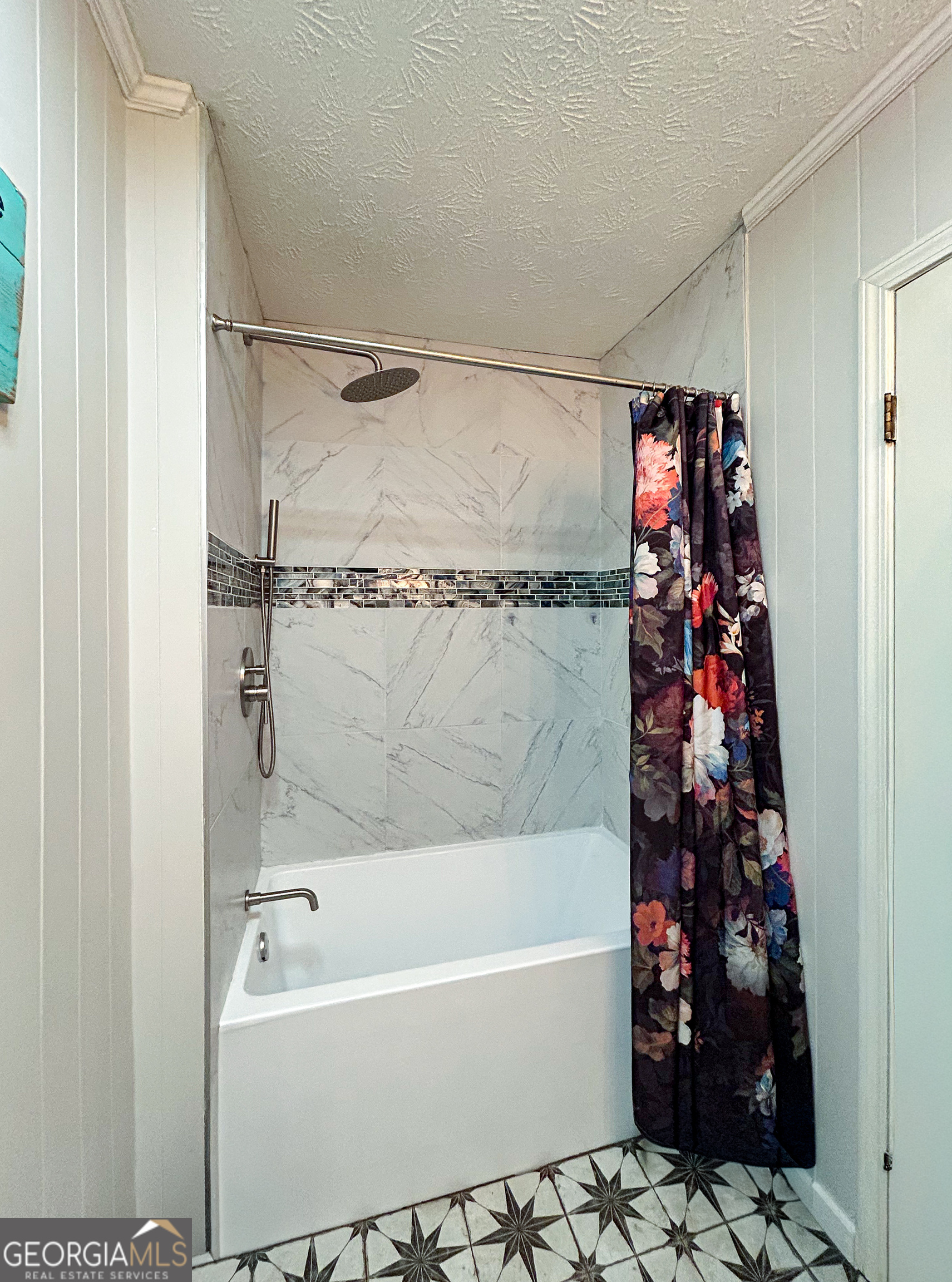 298 Hudson River Drive Property Photo 25