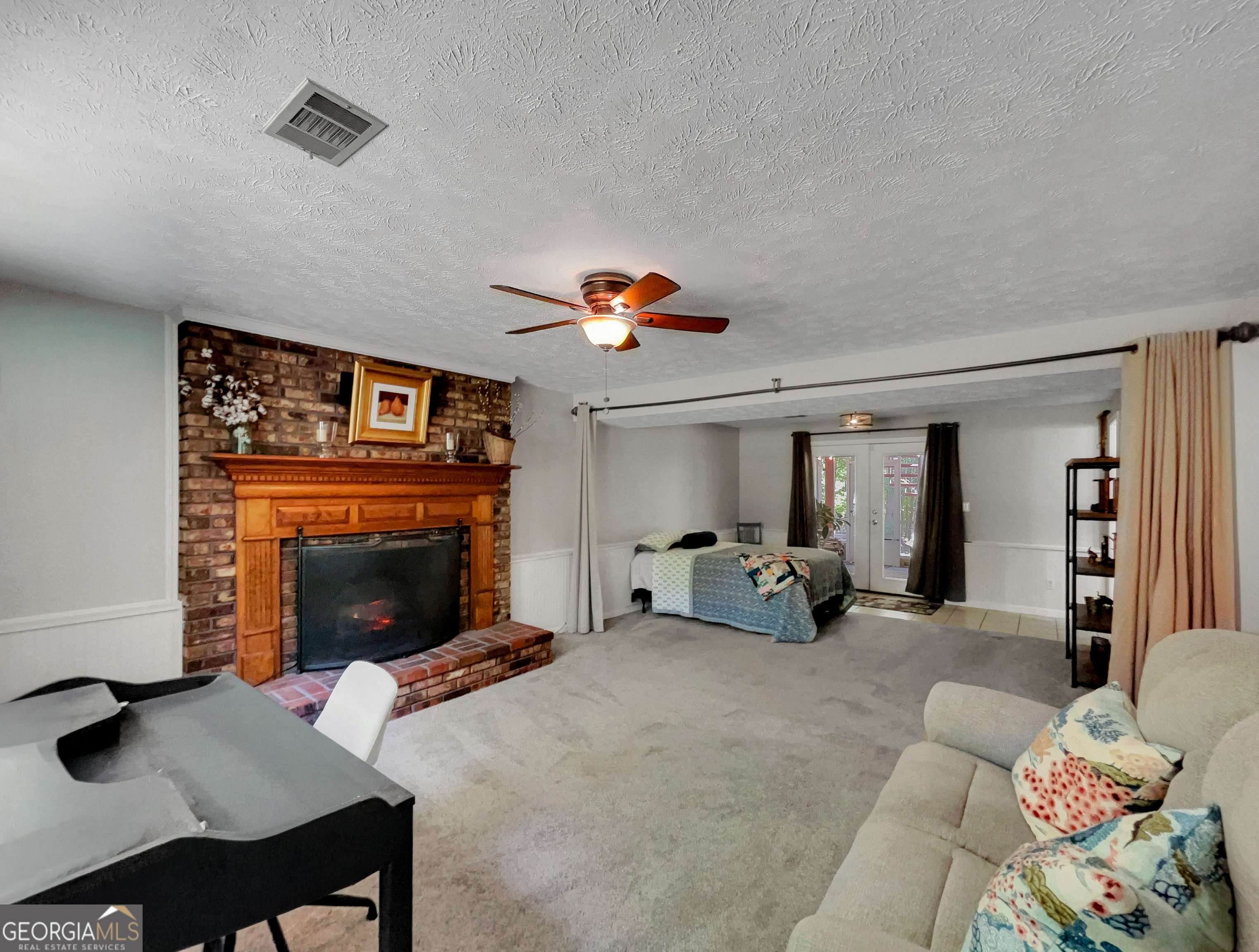 298 Hudson River Drive Property Photo 27