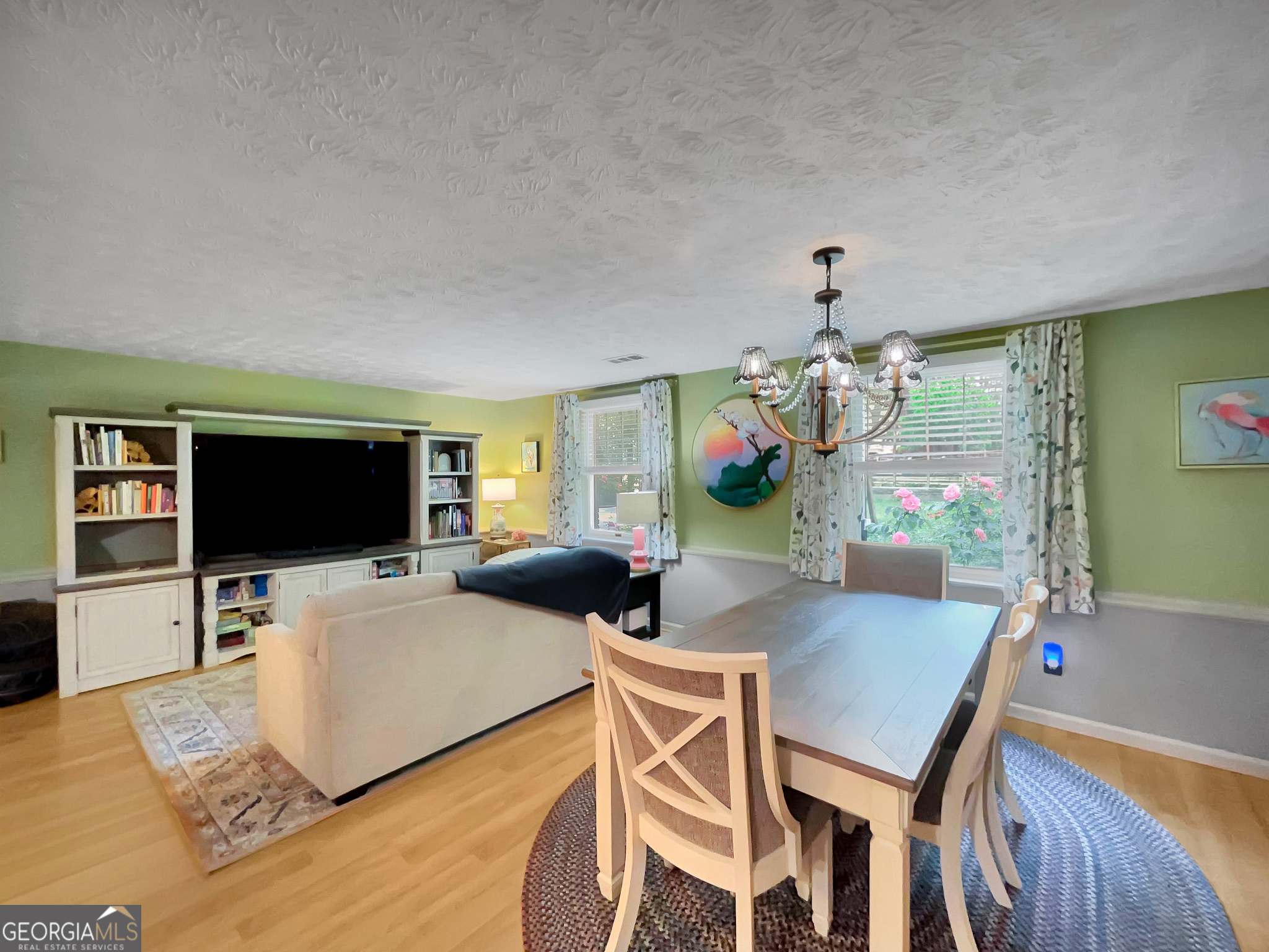 298 Hudson River Drive Property Photo 31