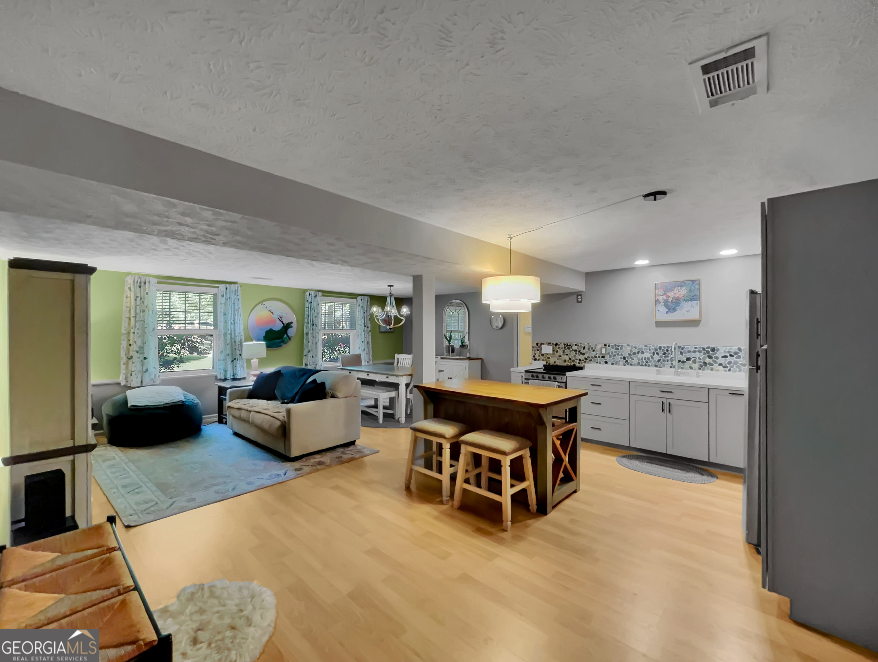 298 Hudson River Drive Property Photo 35