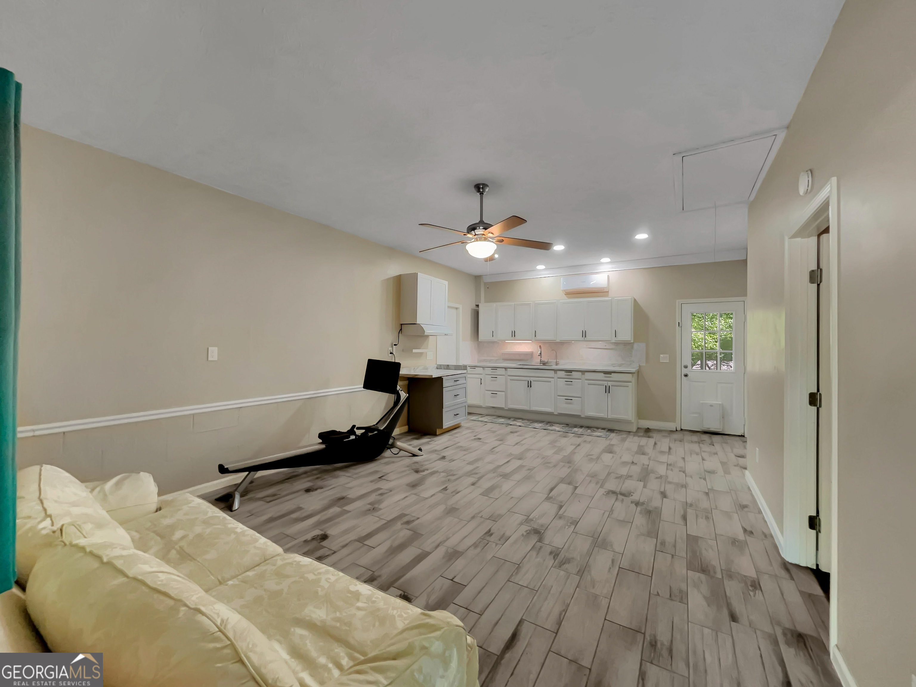 298 Hudson River Drive Property Photo 36