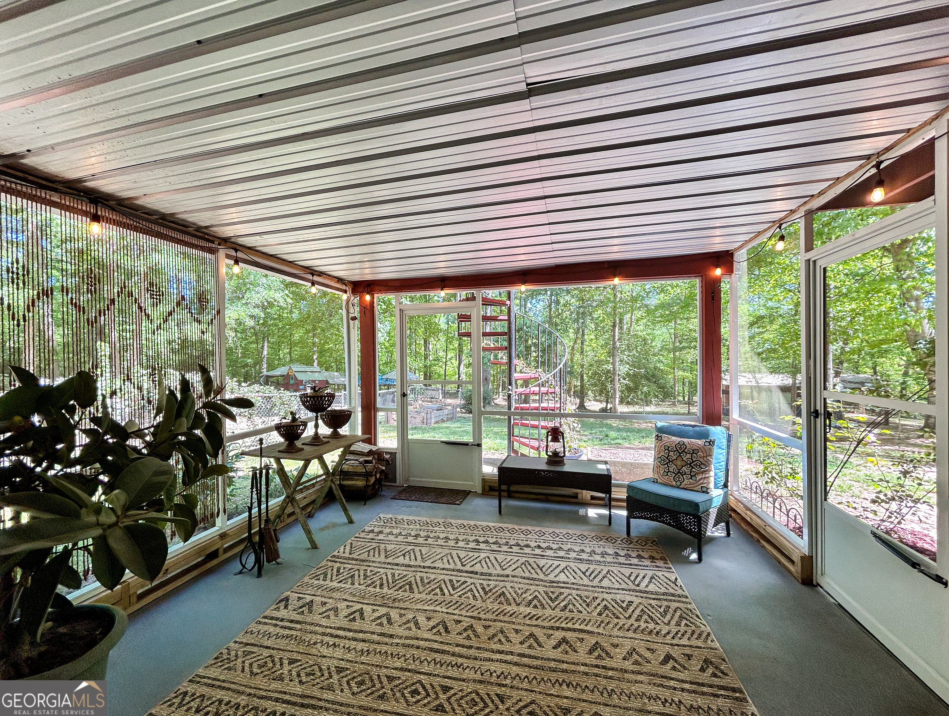298 Hudson River Drive Property Photo 42