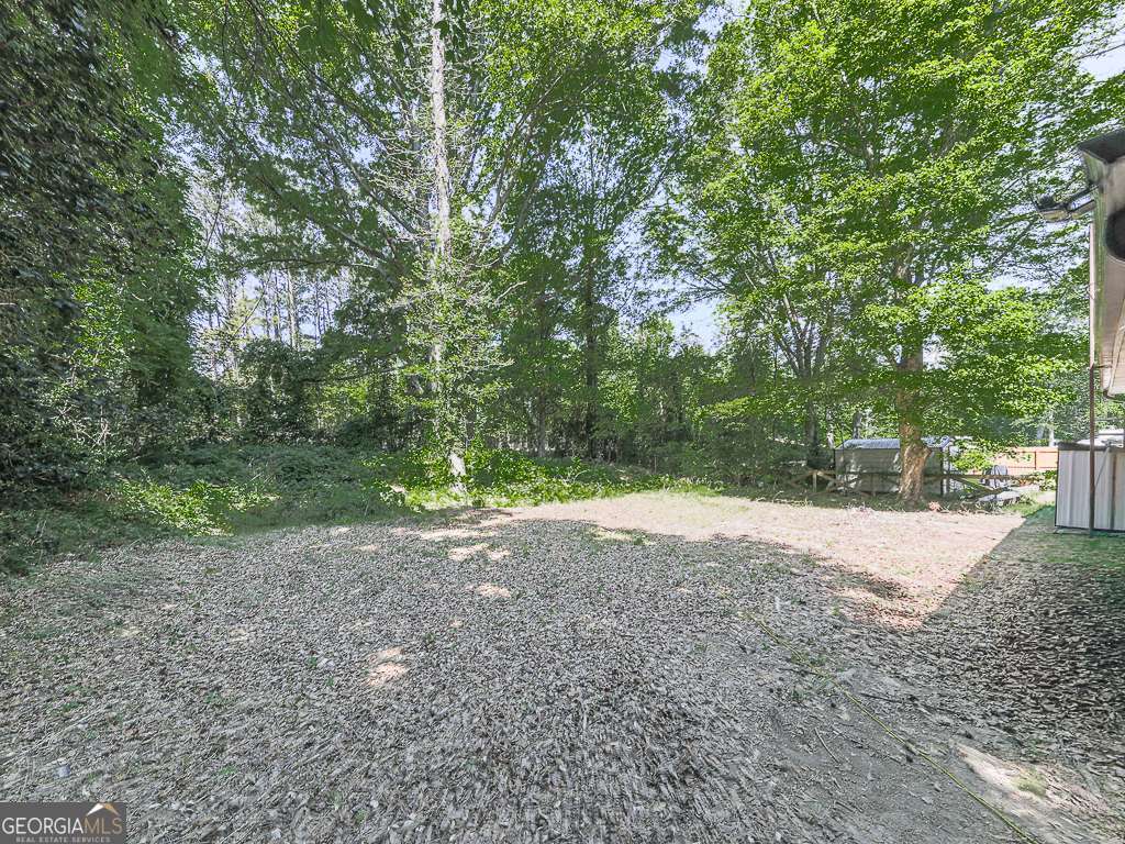 5950 John Street Property Photo 25