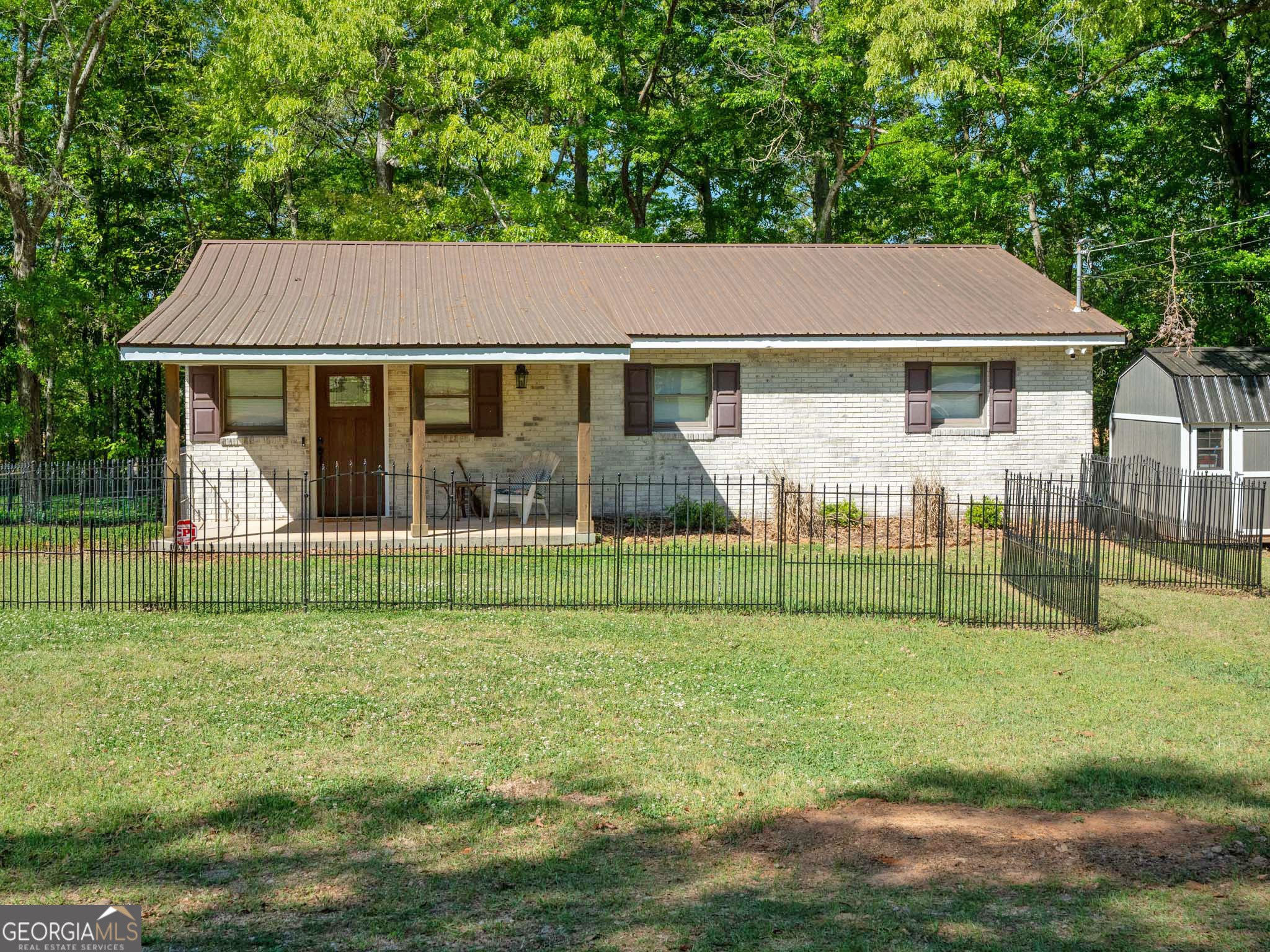 202 Forest Circle Property Photo 1