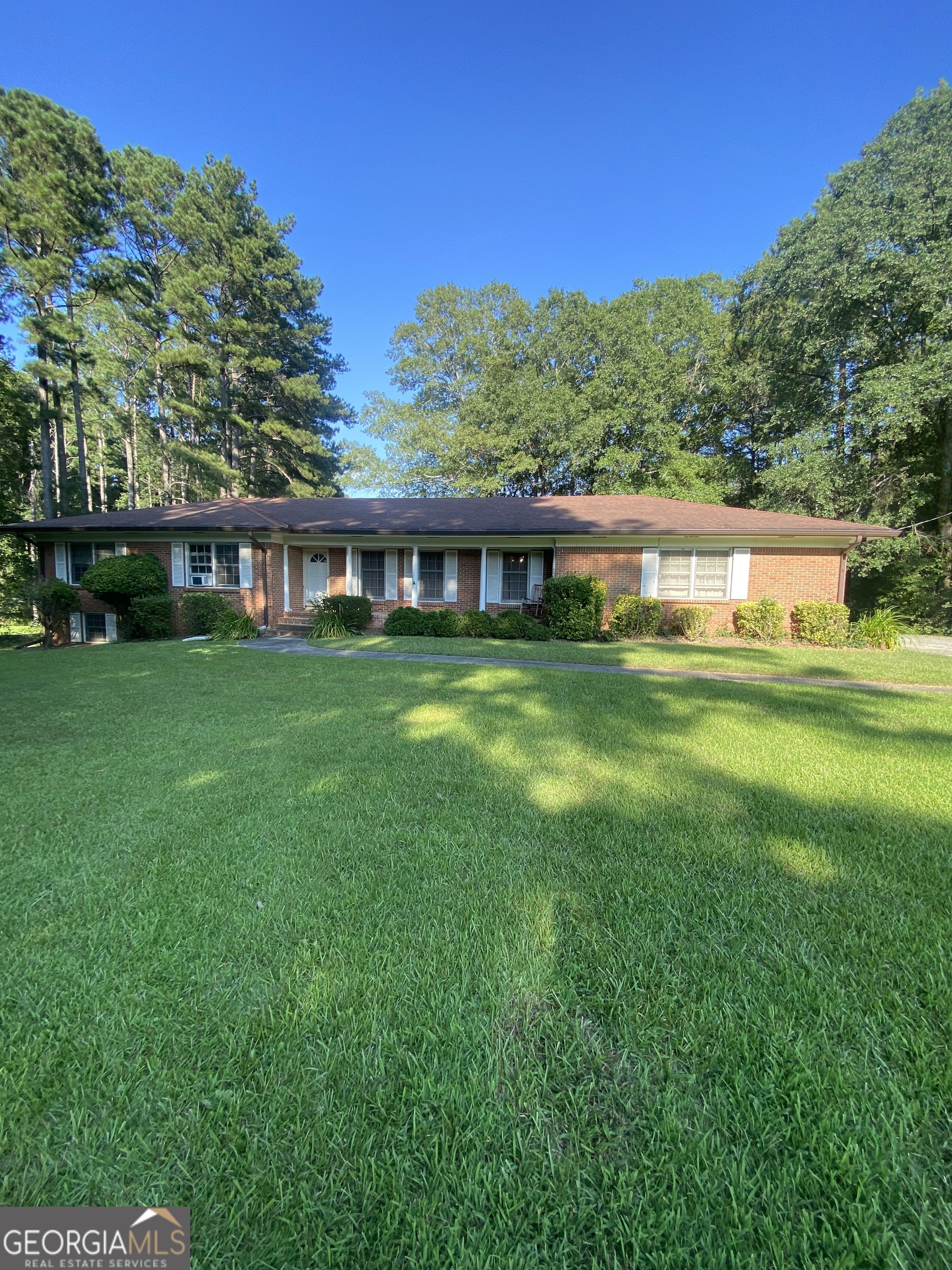 563 Highway 279 Property Photo 2