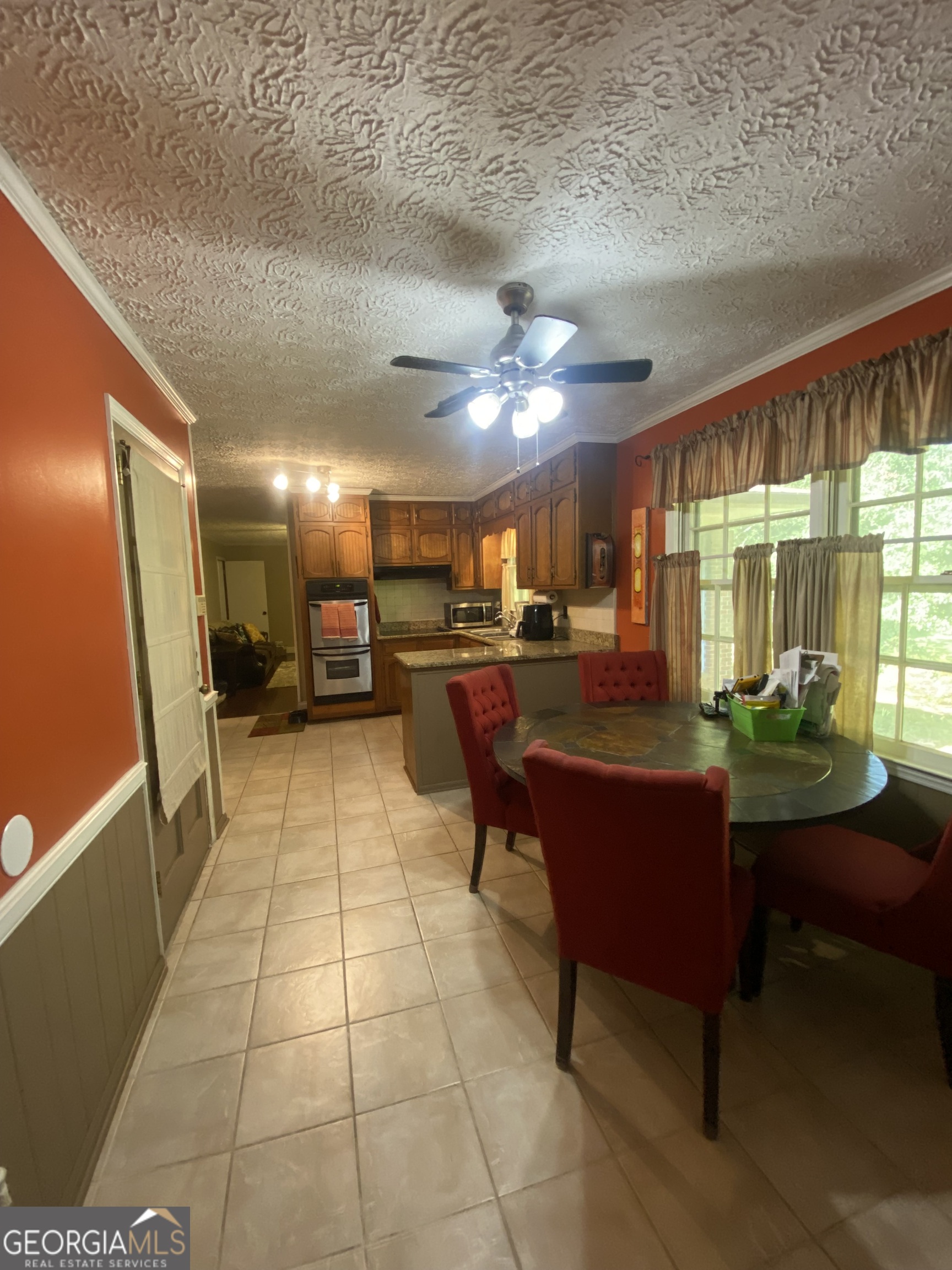 563 Highway 279 Property Photo 6