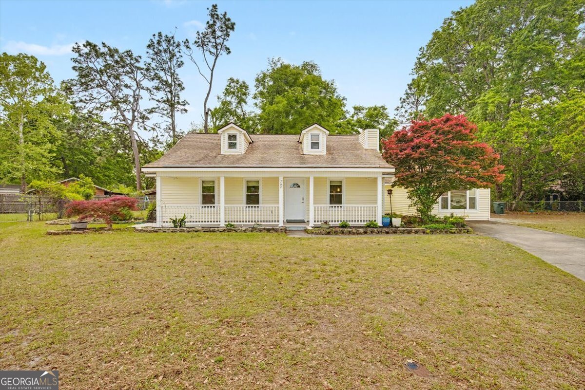 762 Robin Hood Drive Property Photo 1