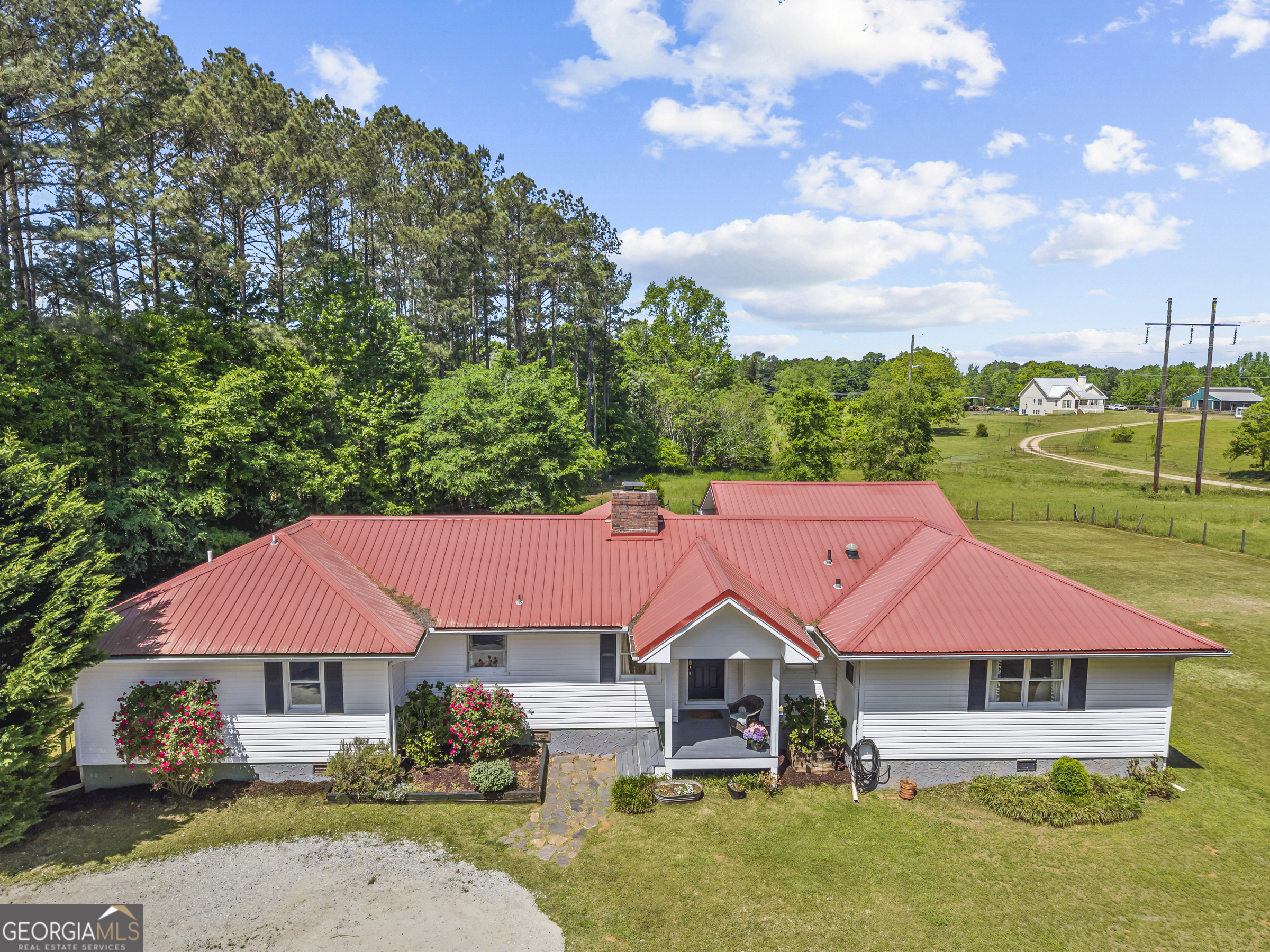 1490 Crawley Road Property Photo 1