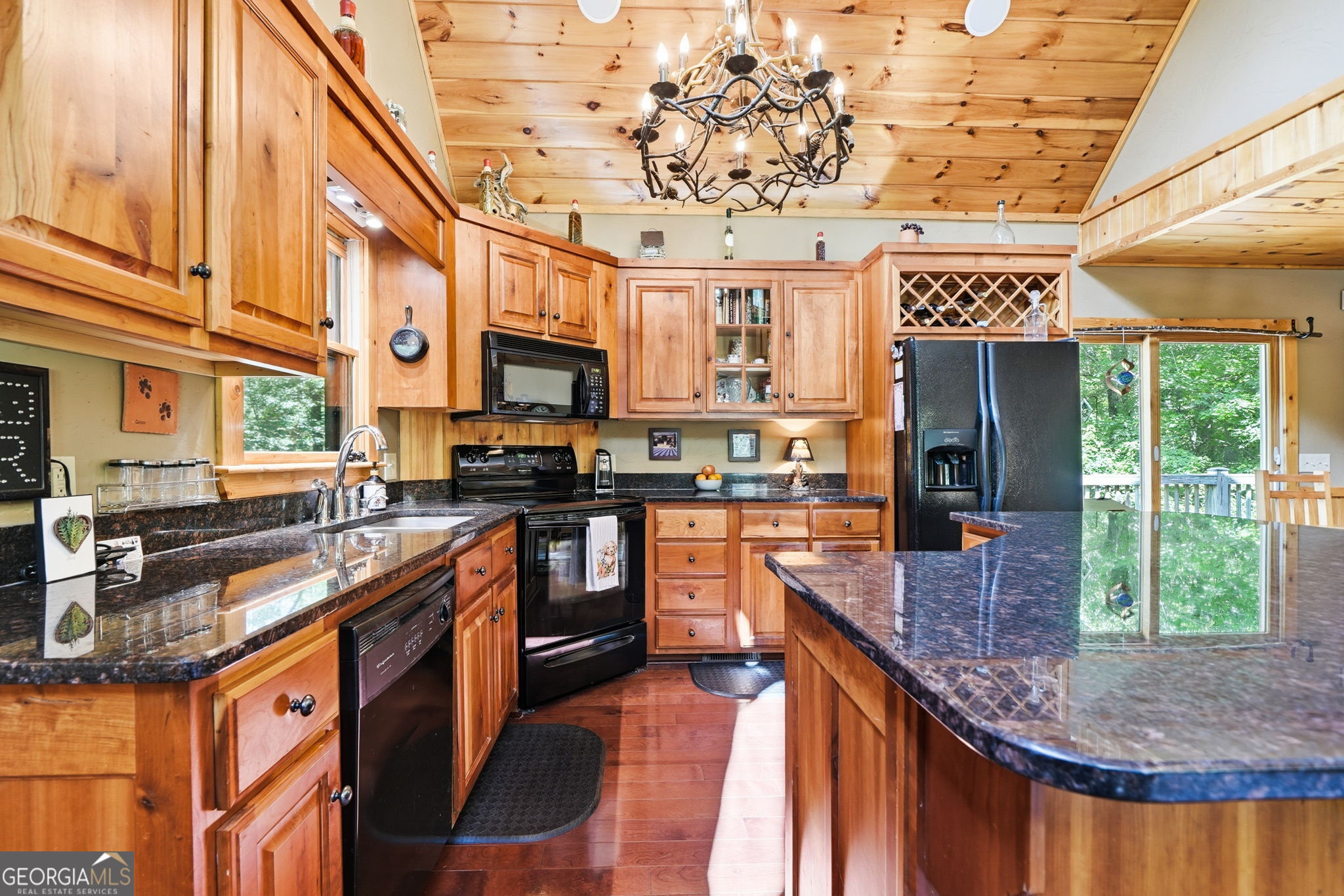 139 Deer Trail Property Photo 10