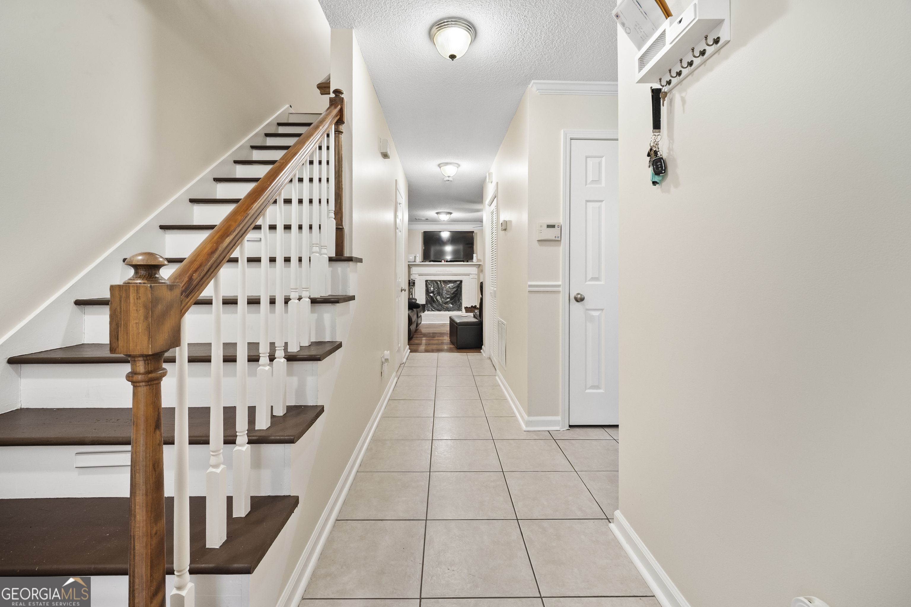 5142 Jenny Drive Property Photo 2