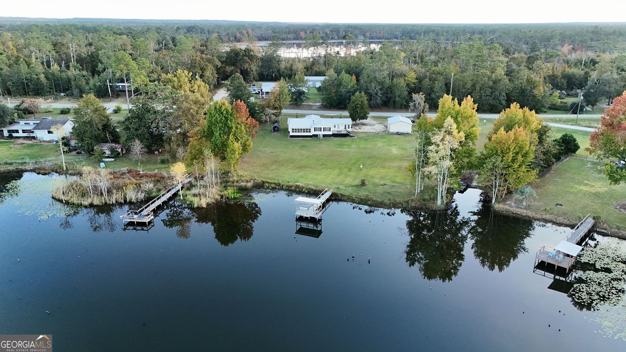 2772 Parkside Drive Property Photo 3