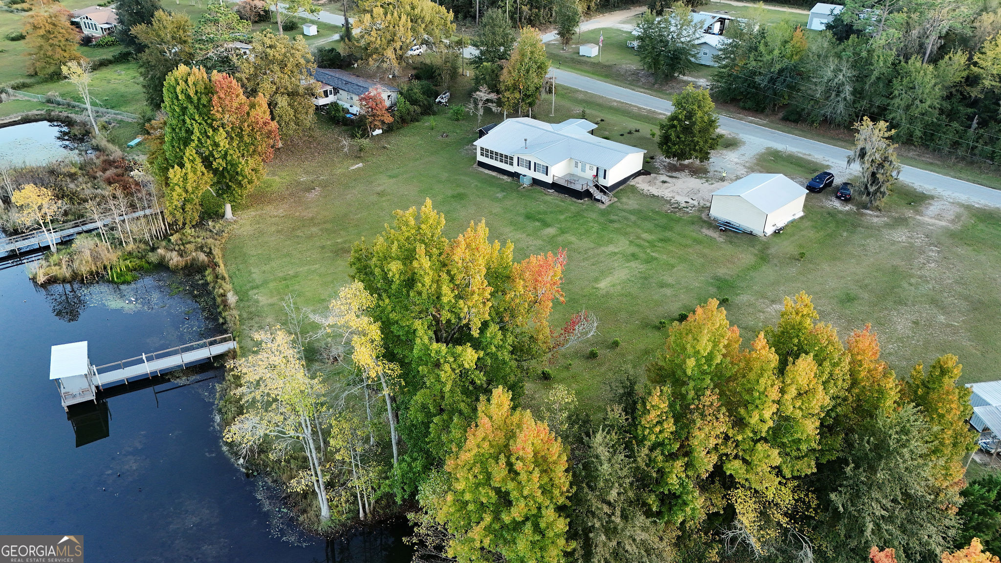 2772 Parkside Drive Property Photo 4