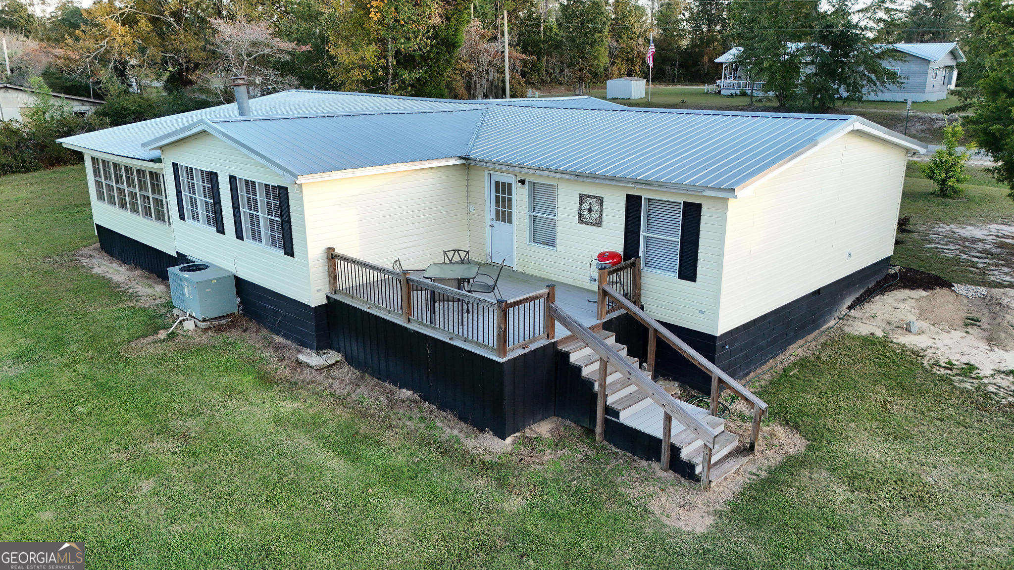 2772 Parkside Drive Property Photo 5