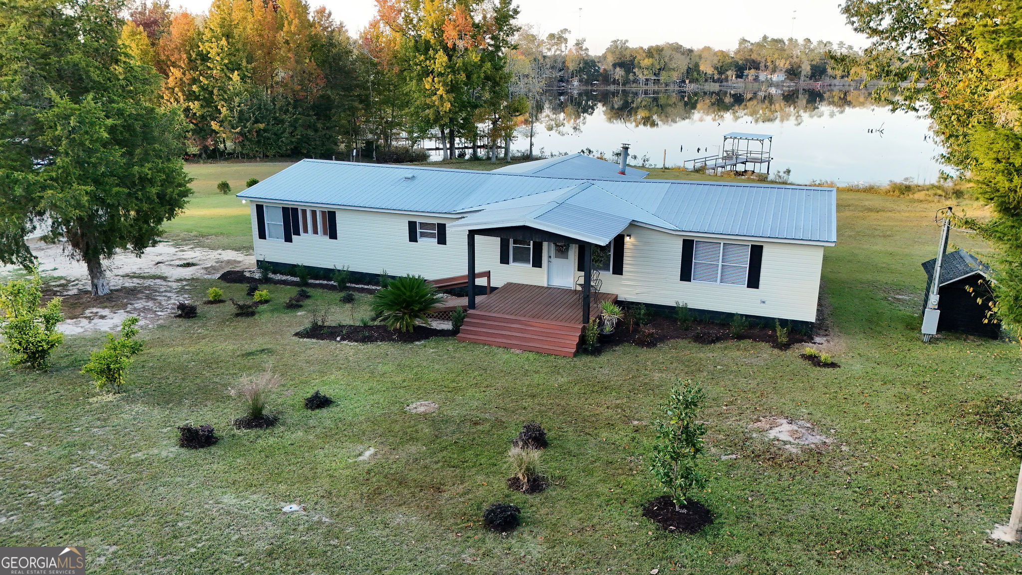 2772 Parkside Drive Property Photo 7