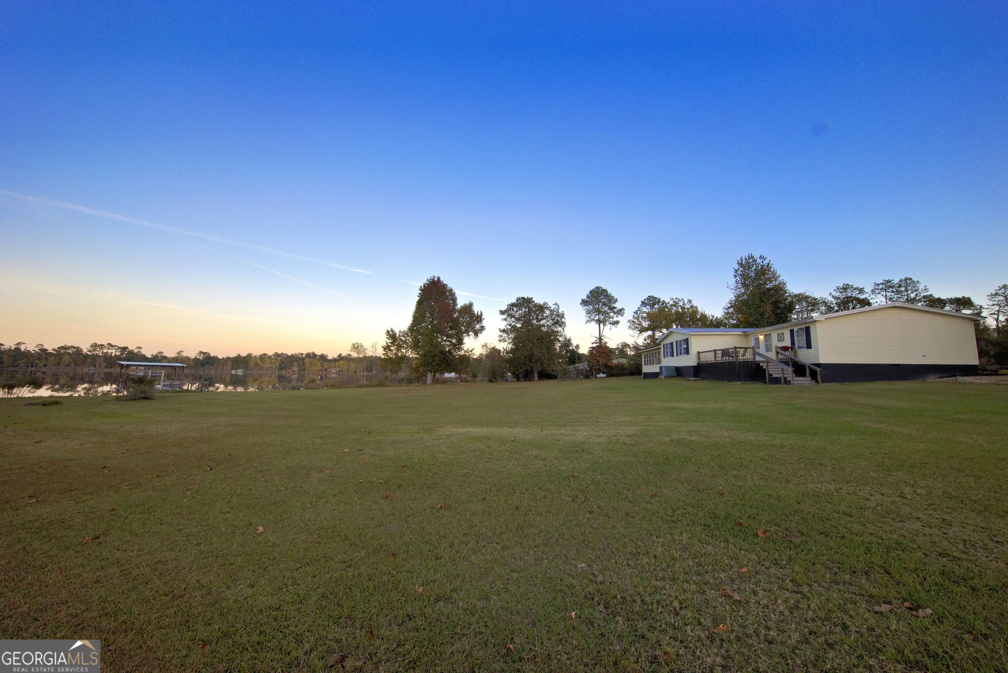 2772 Parkside Drive Property Photo 8